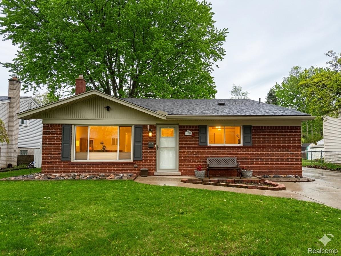 35960, Carlisle, Clinton Township, Michigan, 48035