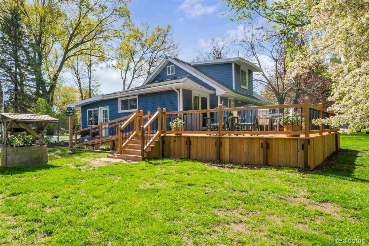 5610, Croswell, Waterford, Michigan, 48327