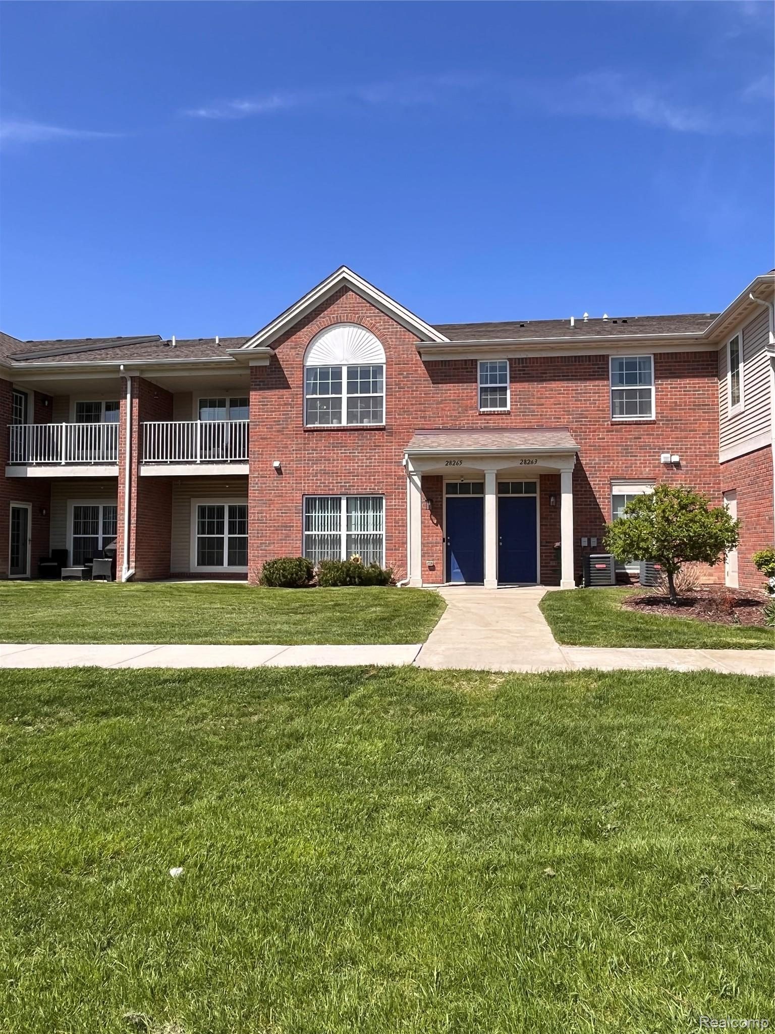 28263, Pointe, #284, New Baltimore, Michigan, 48051