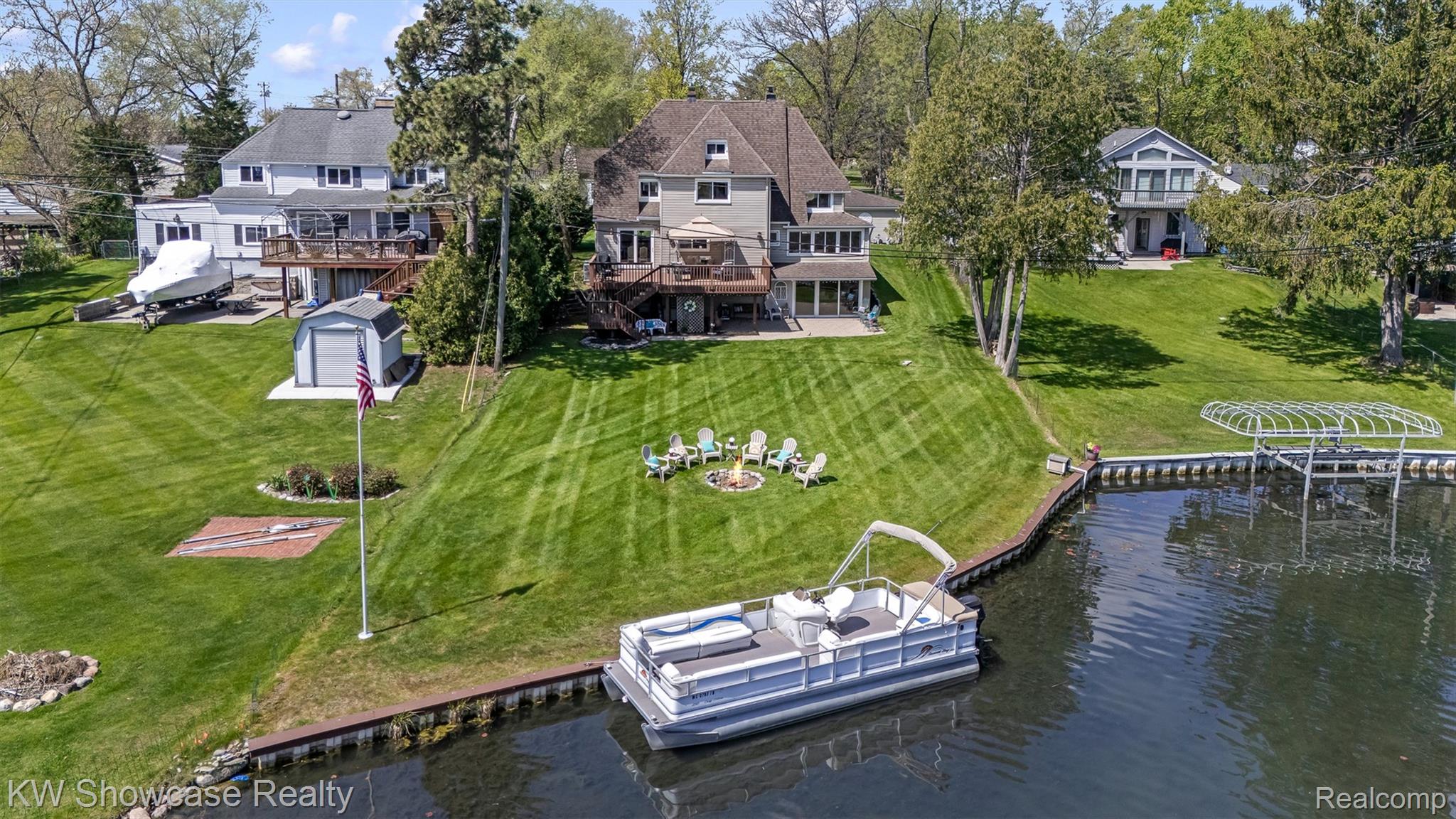 4693, Forest, Waterford, Michigan, 48328