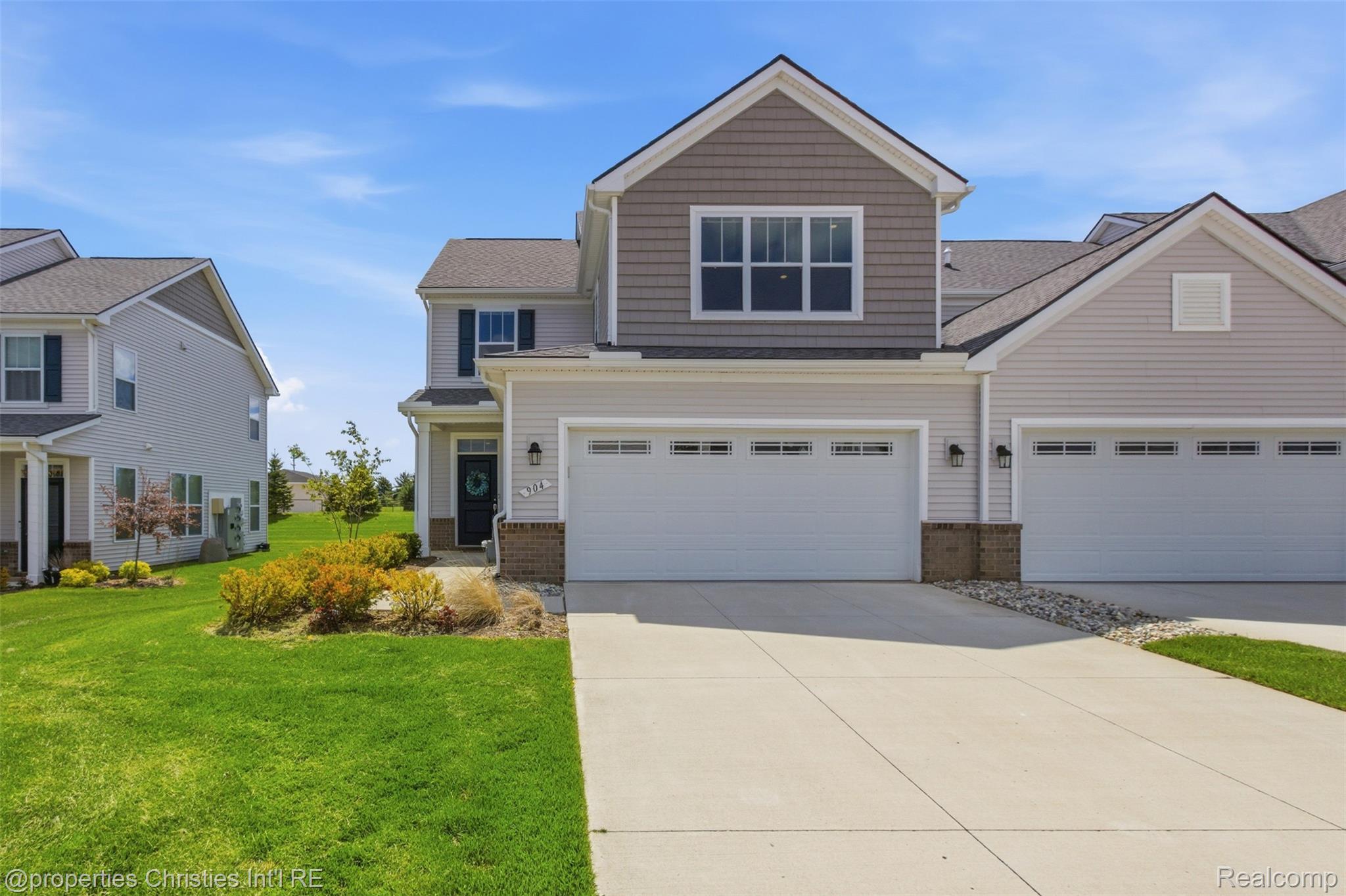 904, Salt Springs, Saline, Michigan, 48176