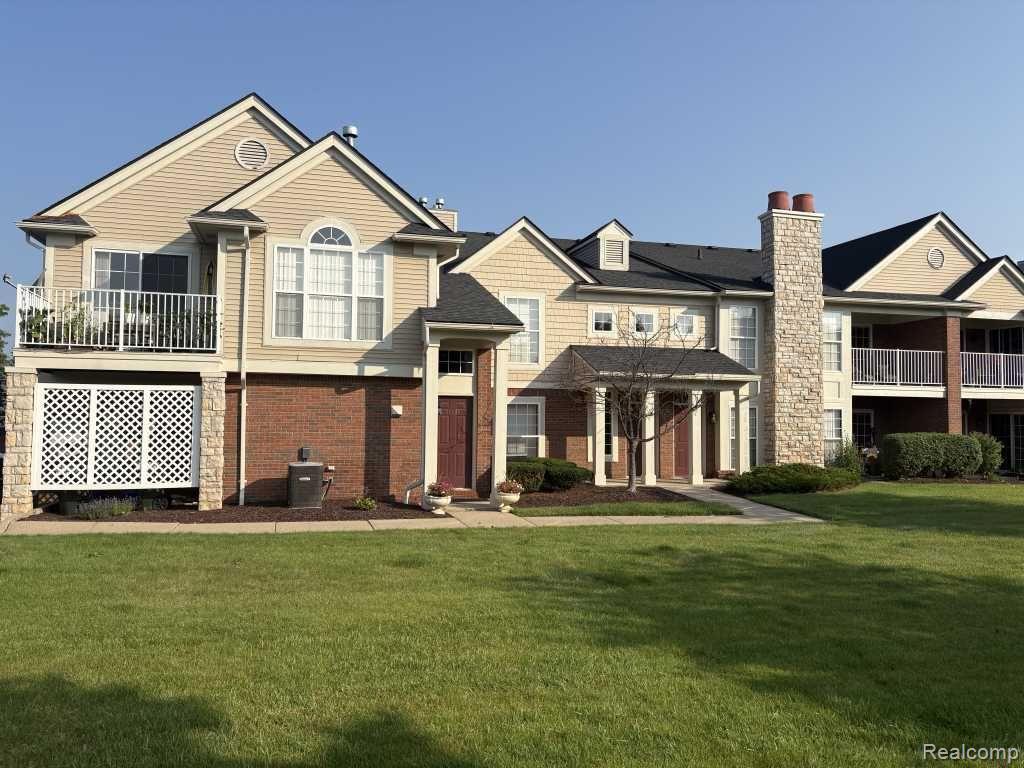 28242, Oakmonte, E, New Hudson, Michigan, 48165