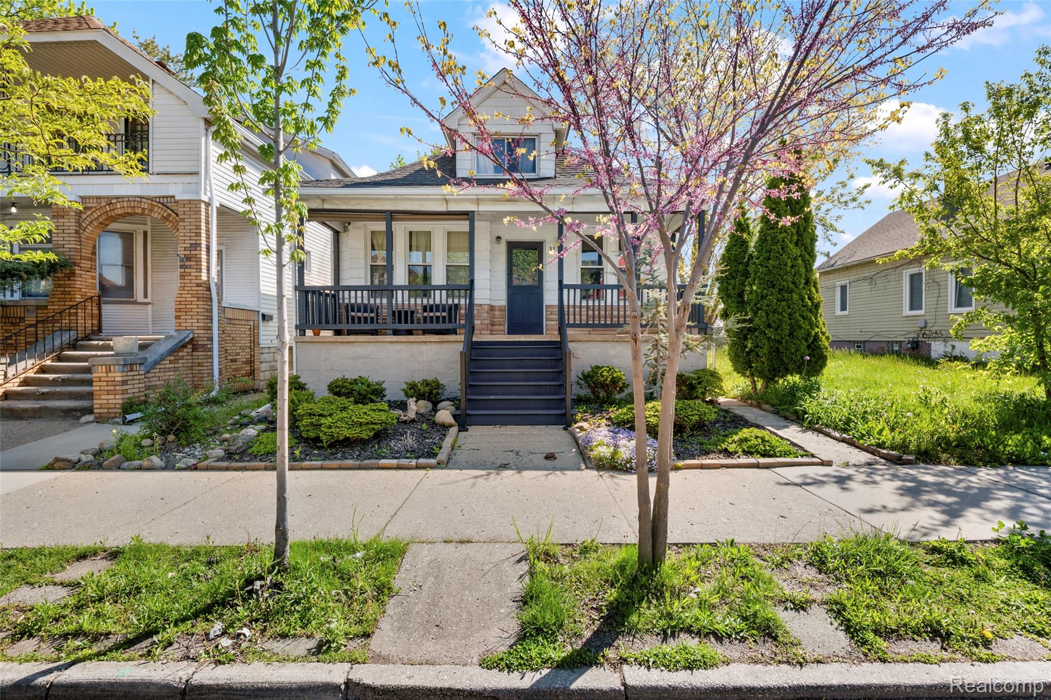 11338, Lumpkin, Hamtramck, Michigan, 48212