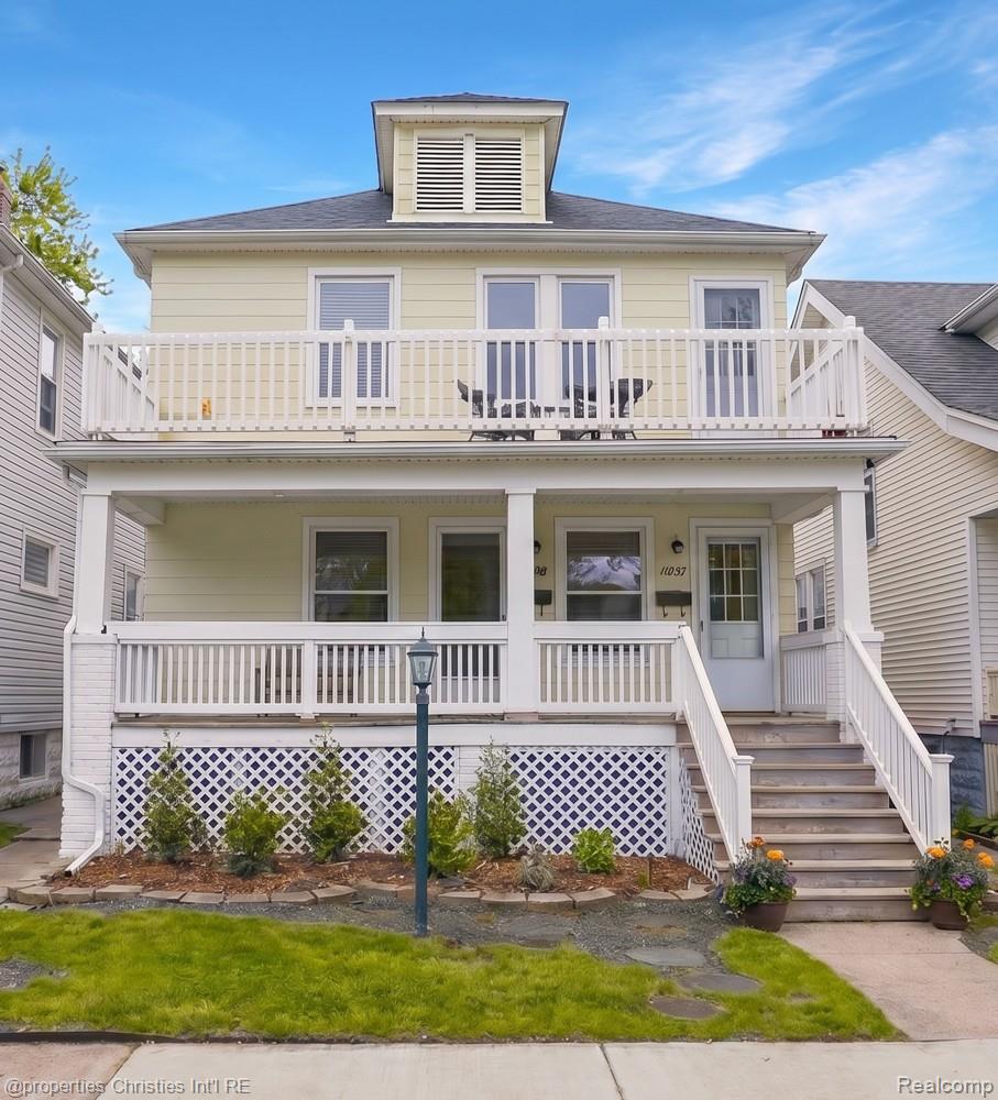 1093-95, Lakepointe, Grosse Pointe Park, Michigan, 48230