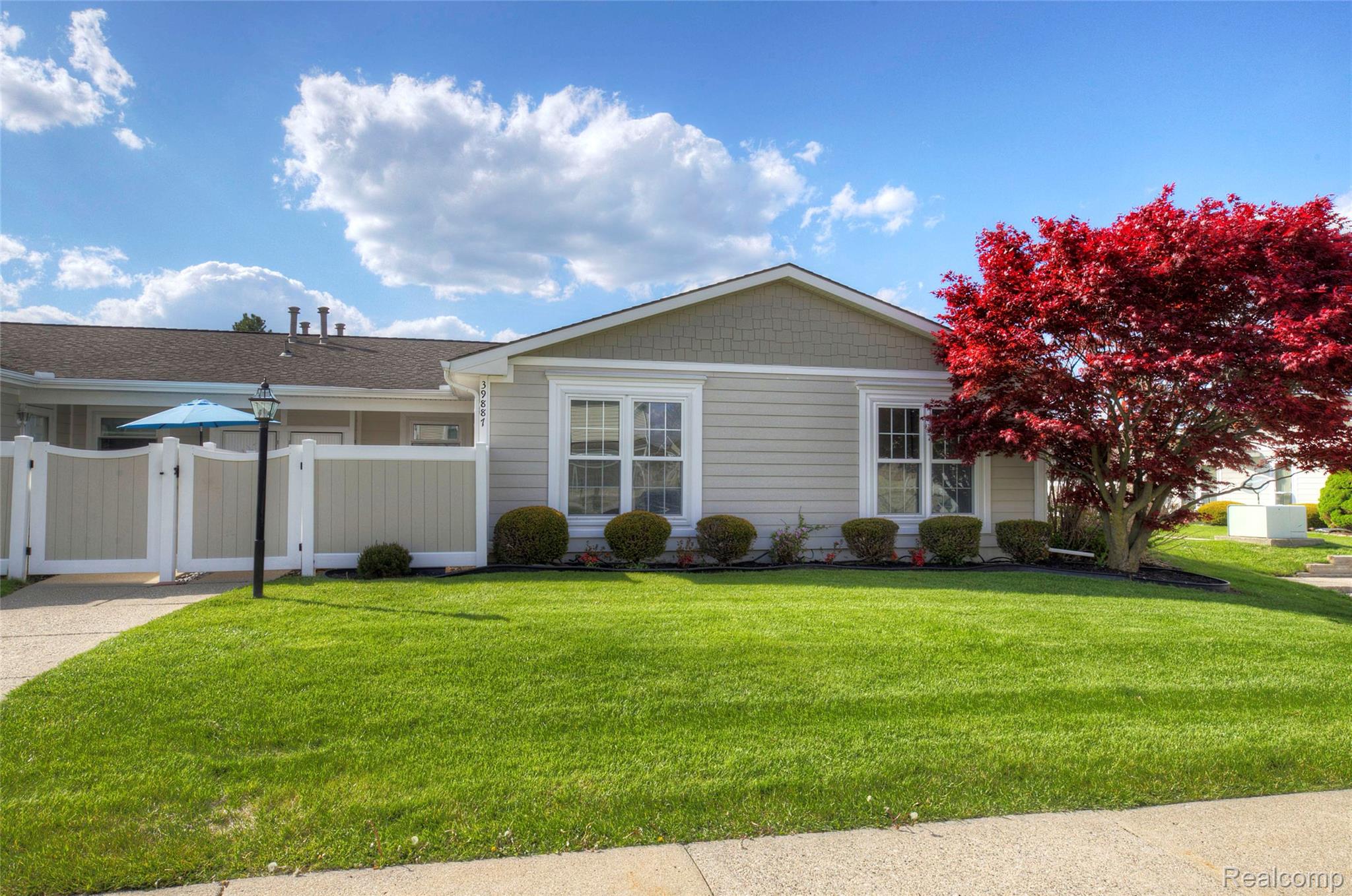 39887, Village Wood, Novi, Michigan, 48375