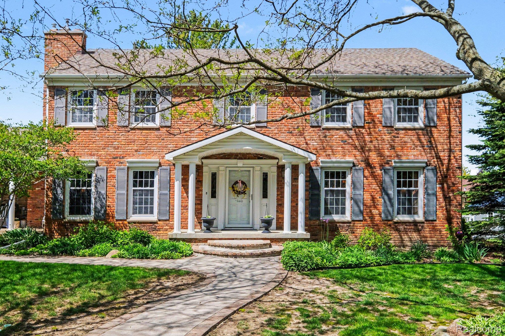 5443, Provincial, Grand Blanc, Michigan, 48439