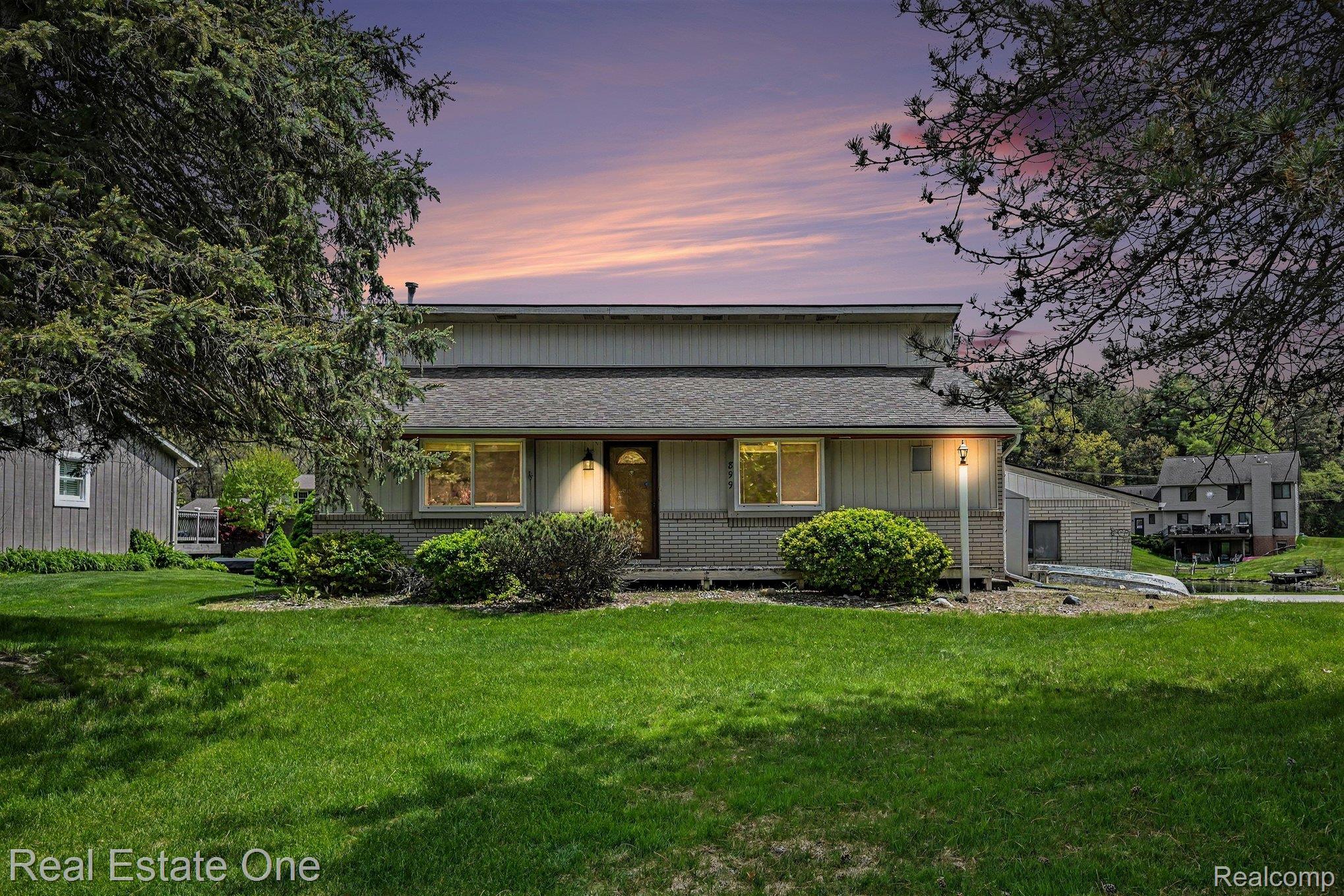 899, Rachelle, White Lake, Michigan, 48386