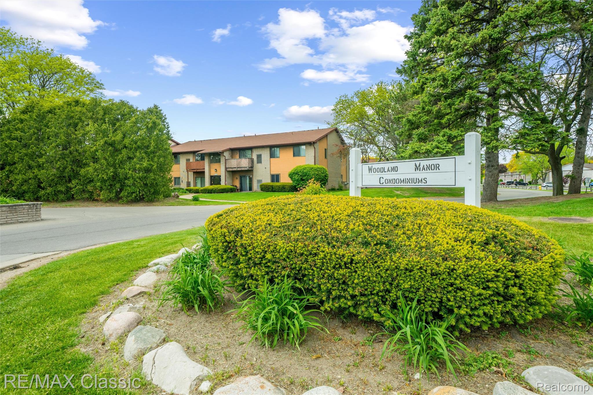 7362, Manor, #203, Westland, Michigan, 48185