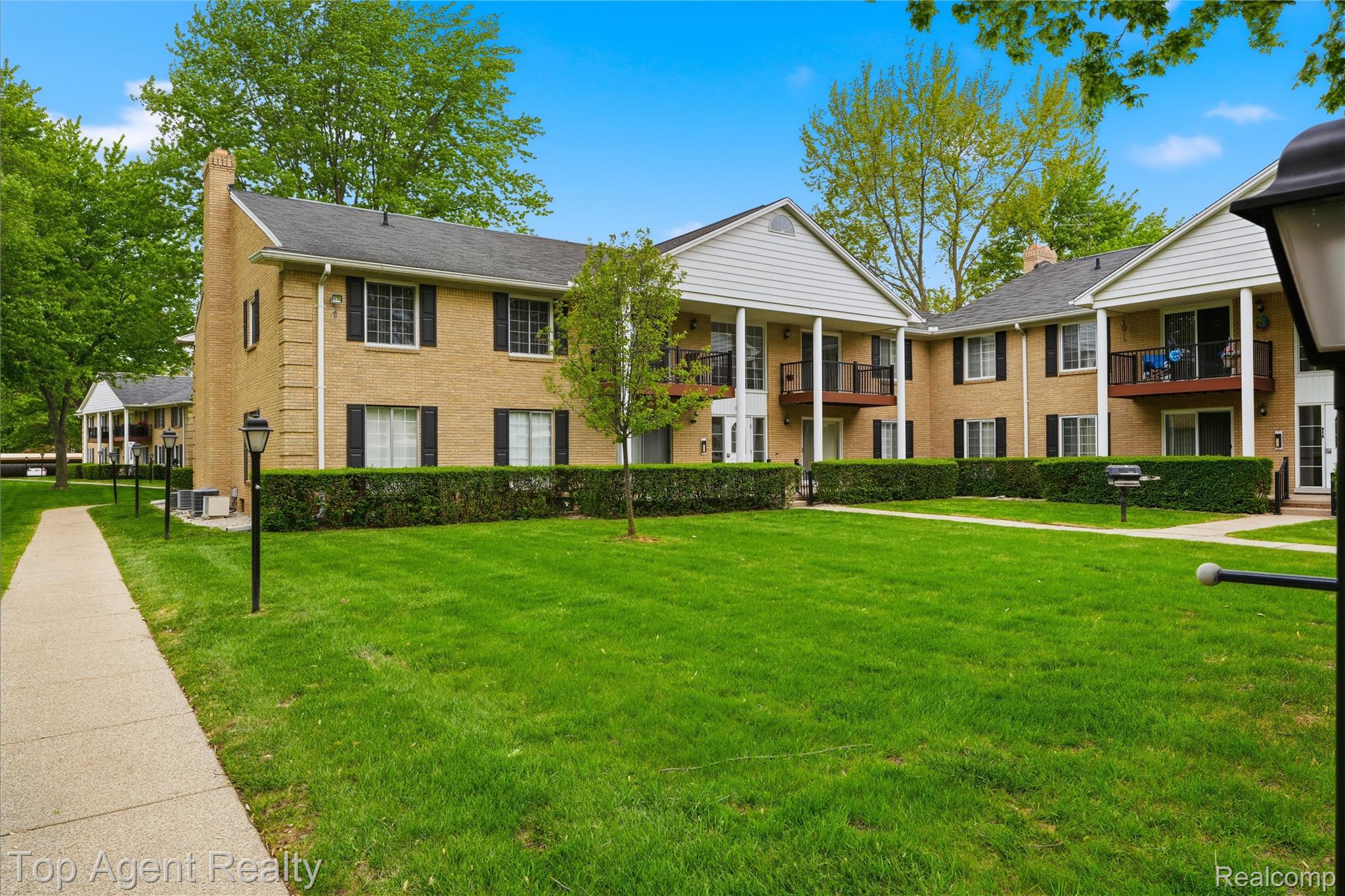 11810, Ina, #70, Sterling Heights, Michigan, 48312