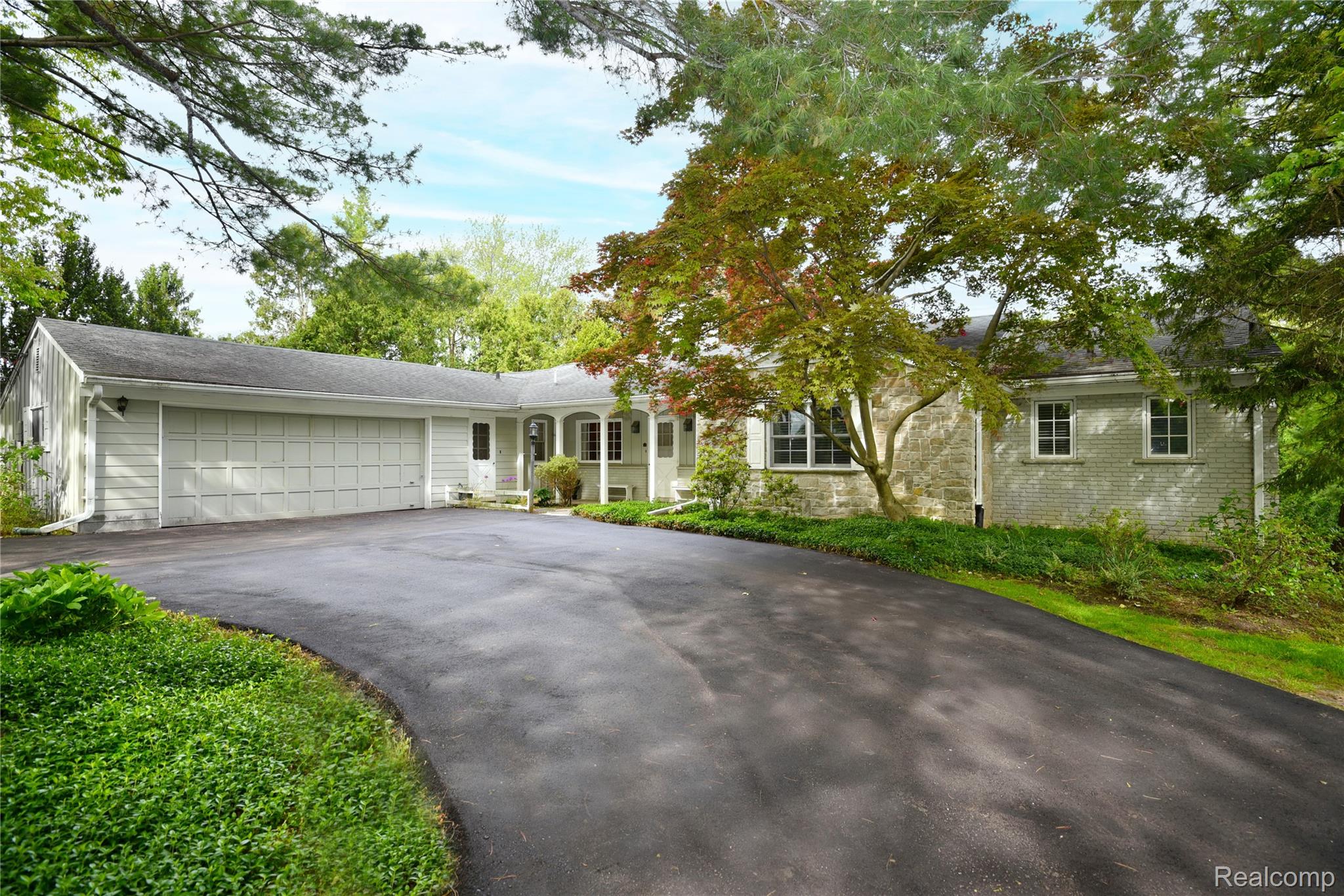 2026, Bend, Bloomfield Hills, Michigan, 48302