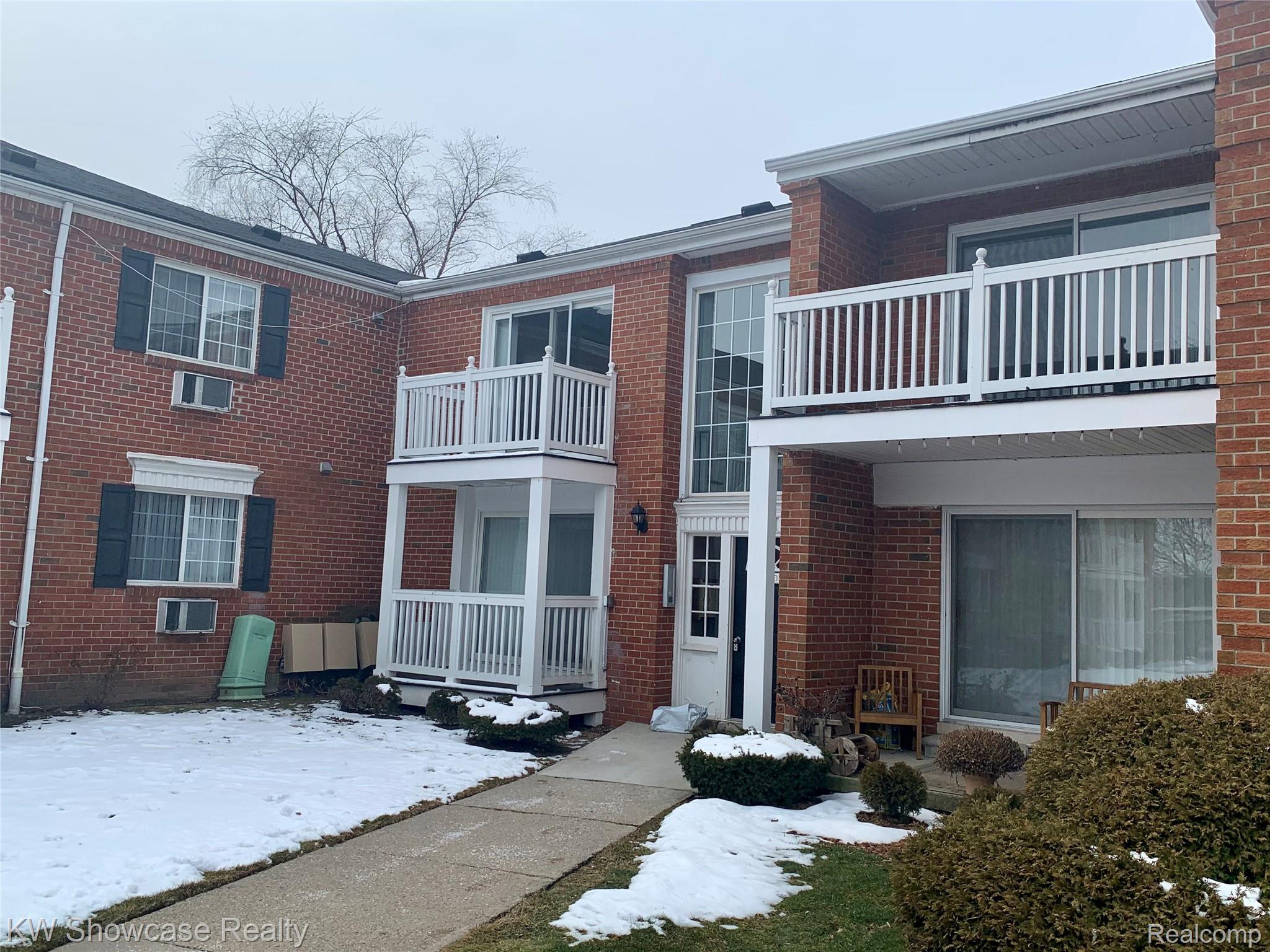2440, PARMENTER, #211, Royal Oak, Michigan, 48073