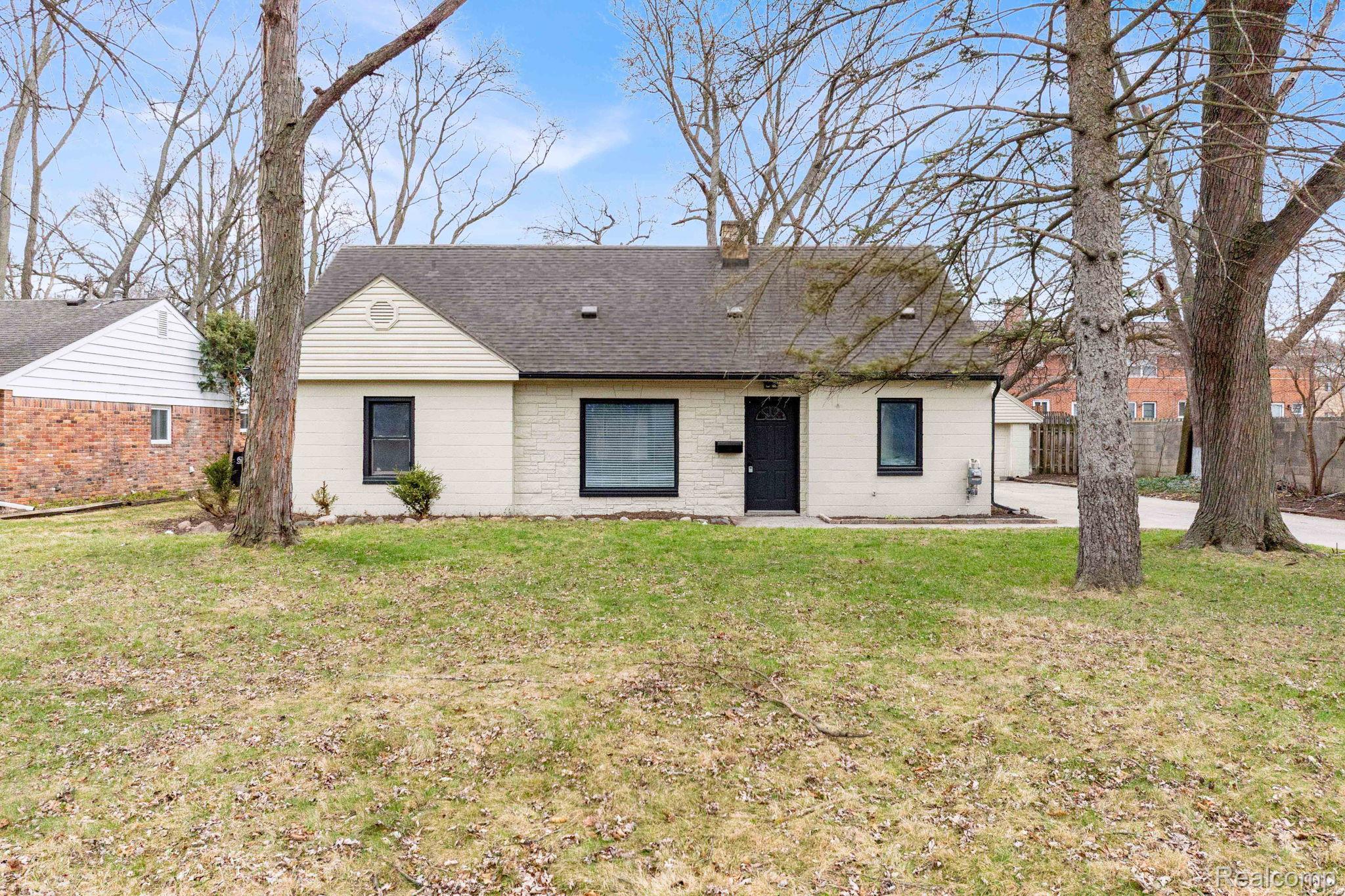 428, Girard, Royal Oak, Michigan, 48073