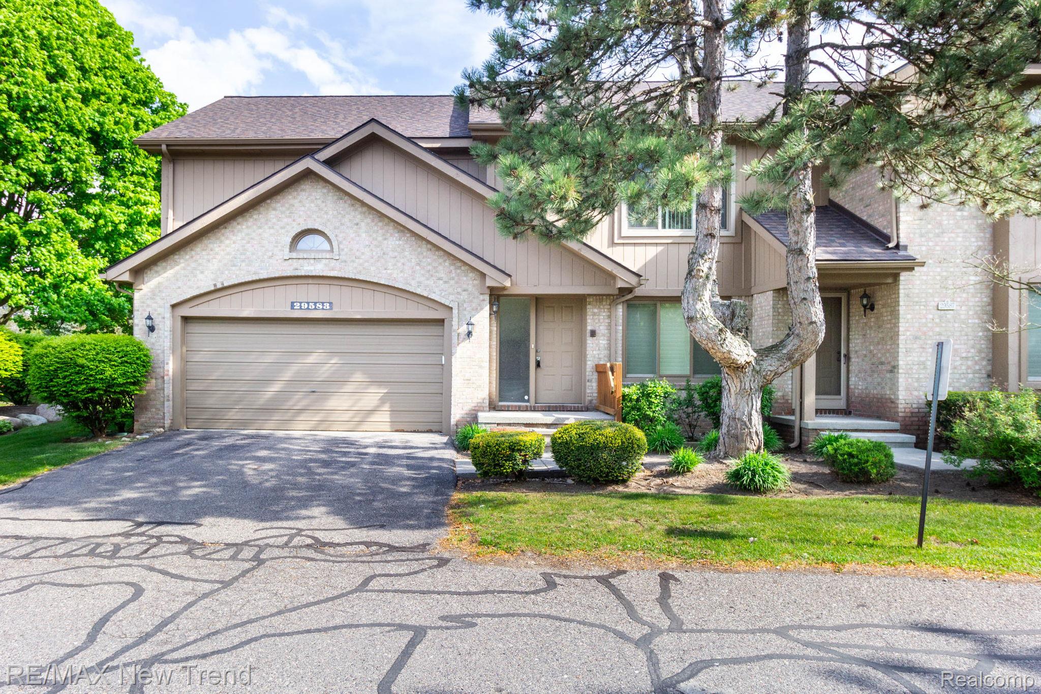 29583, SIERRA POINTE, Farmington Hills, Michigan, 48331
