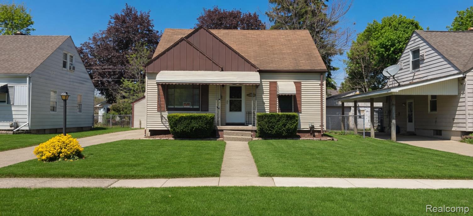 1506, Blueberry, Flint, Michigan, 48507