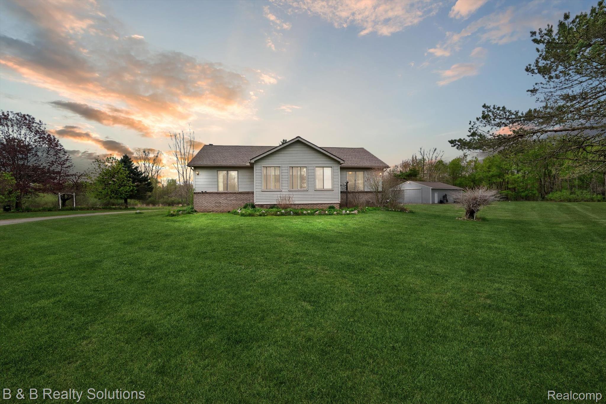 2927, Blacks Corners, Imlay City, Michigan, 48444