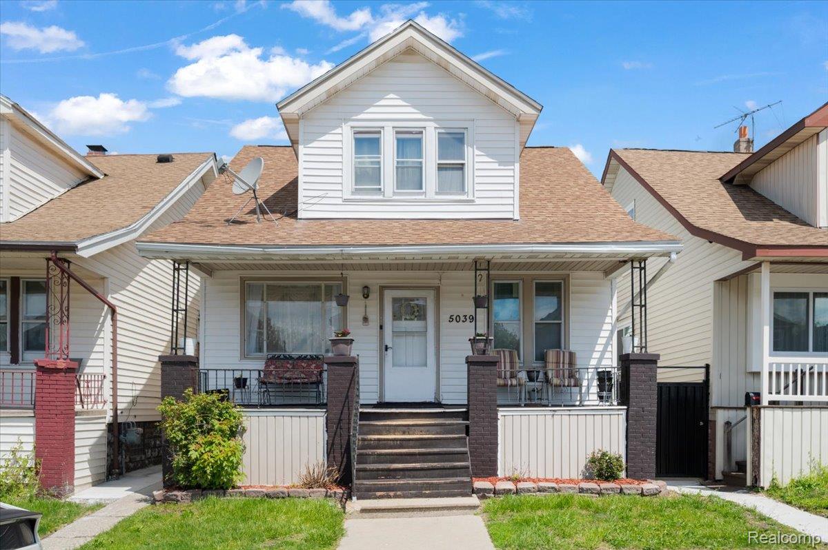 5039, Fredro, Hamtramck, Michigan, 48212