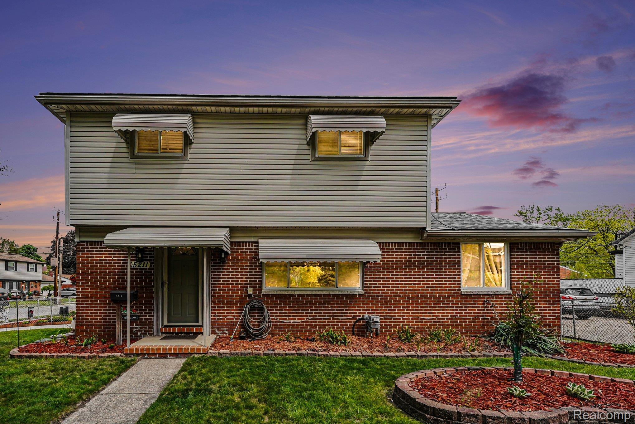 5211, Newberry, Wayne, Michigan, 48184