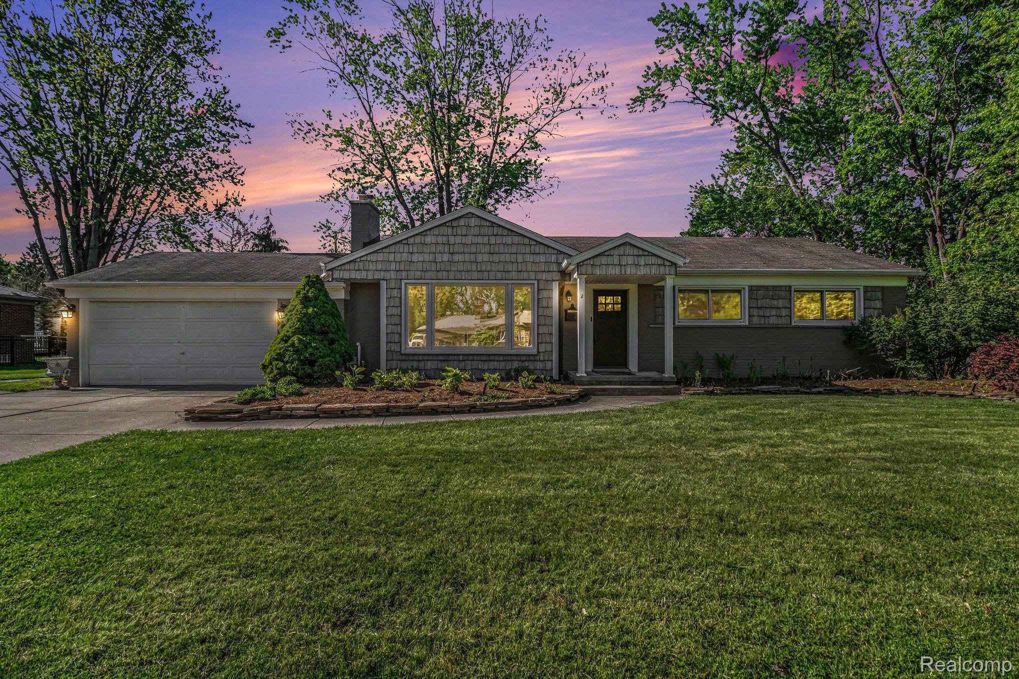 16965, Reedmere, Beverly Hills, Michigan, 48025