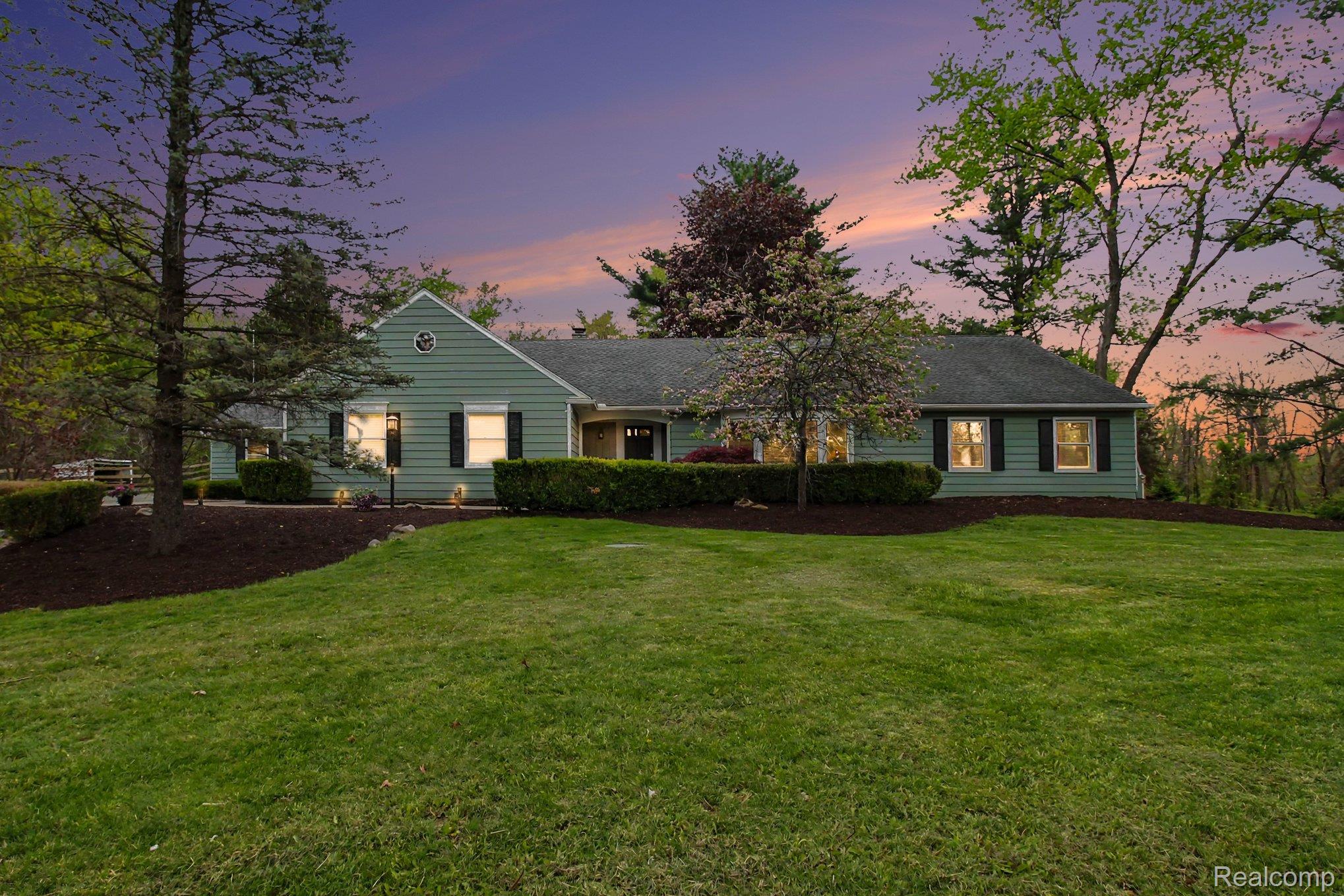 2601, Old Plank, Milford, Michigan, 48381