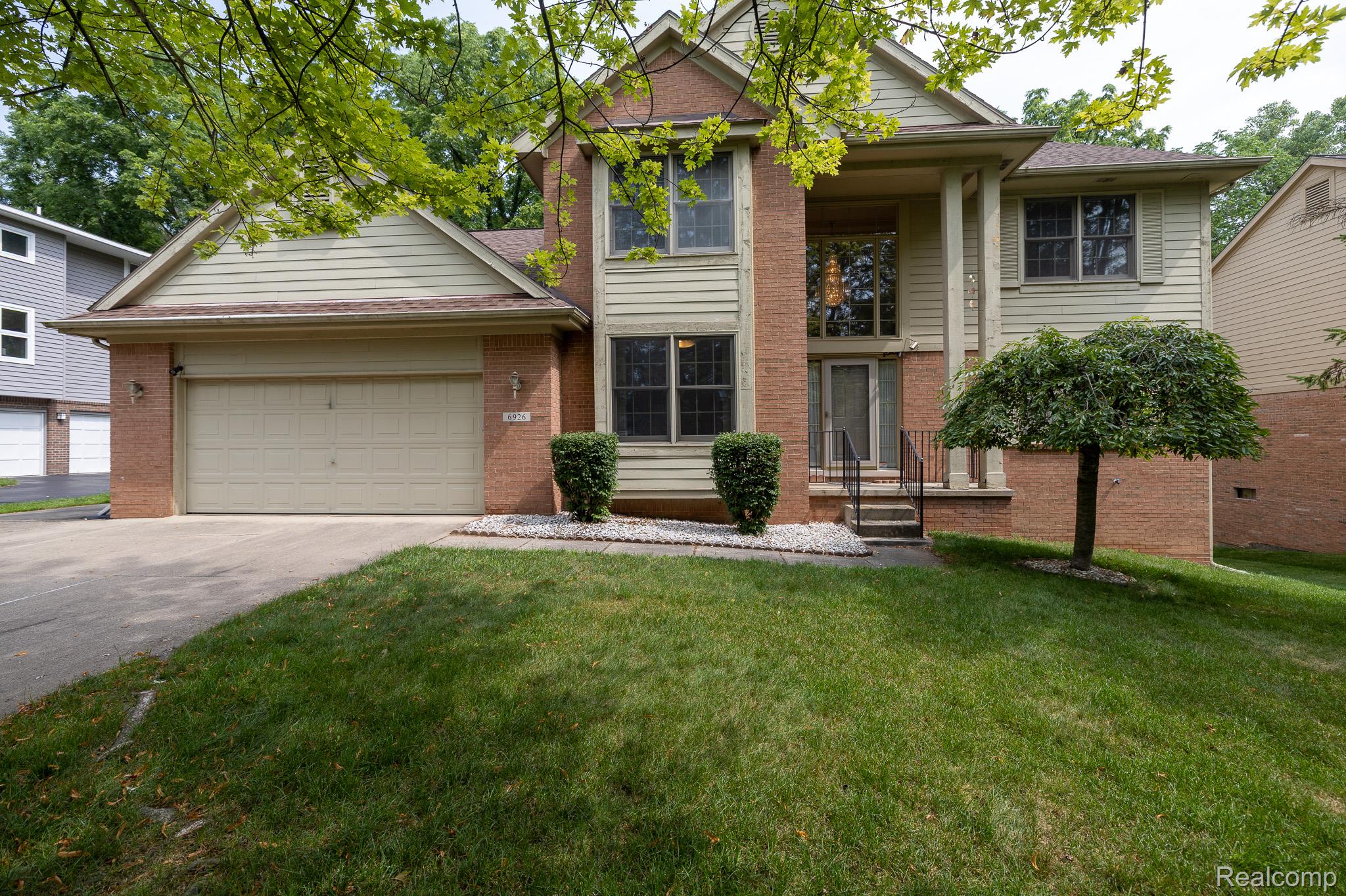 6926, Alden, West Bloomfield, Michigan, 48324