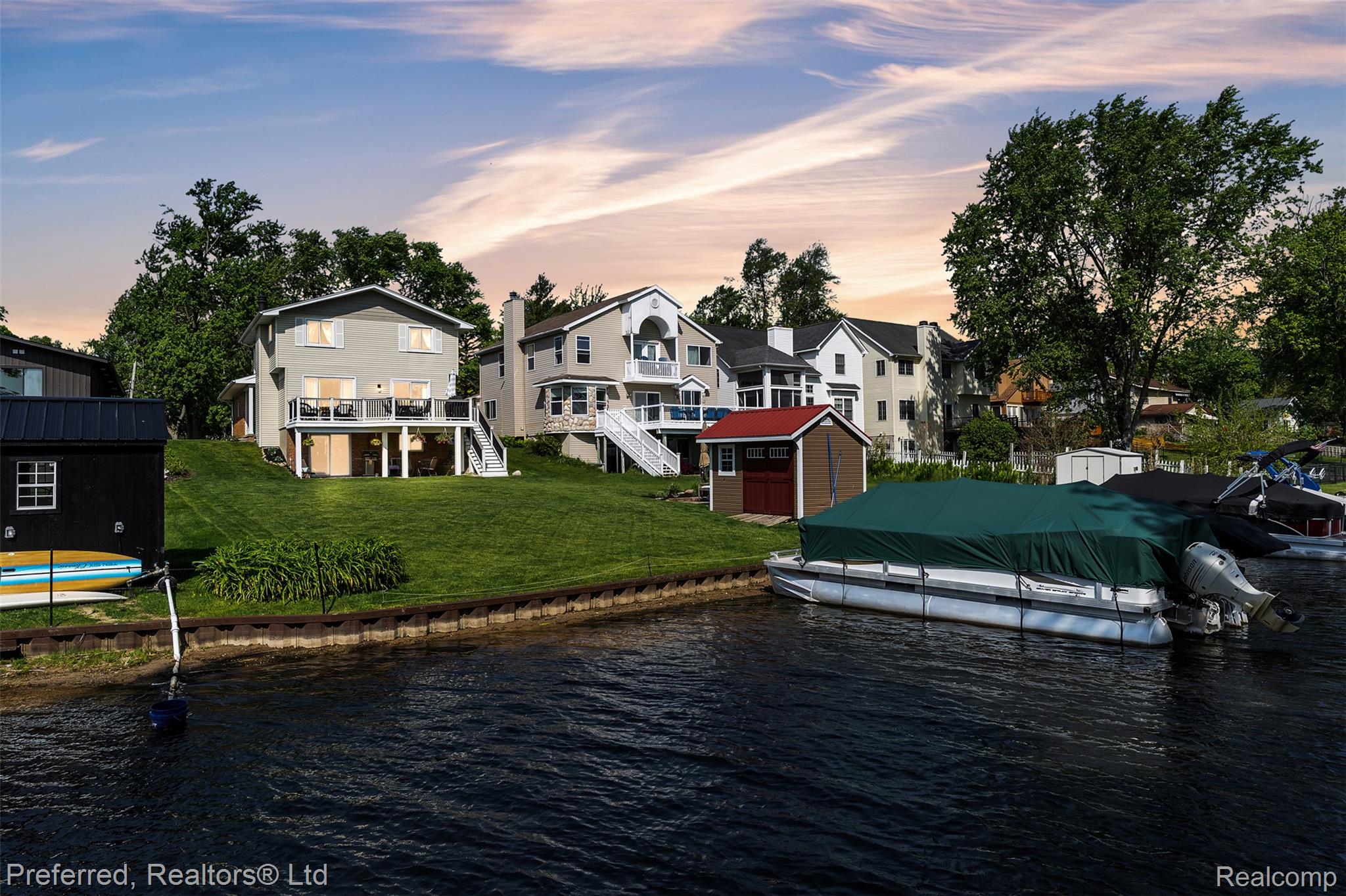 3812, Maiden, Waterford, Michigan, 48329