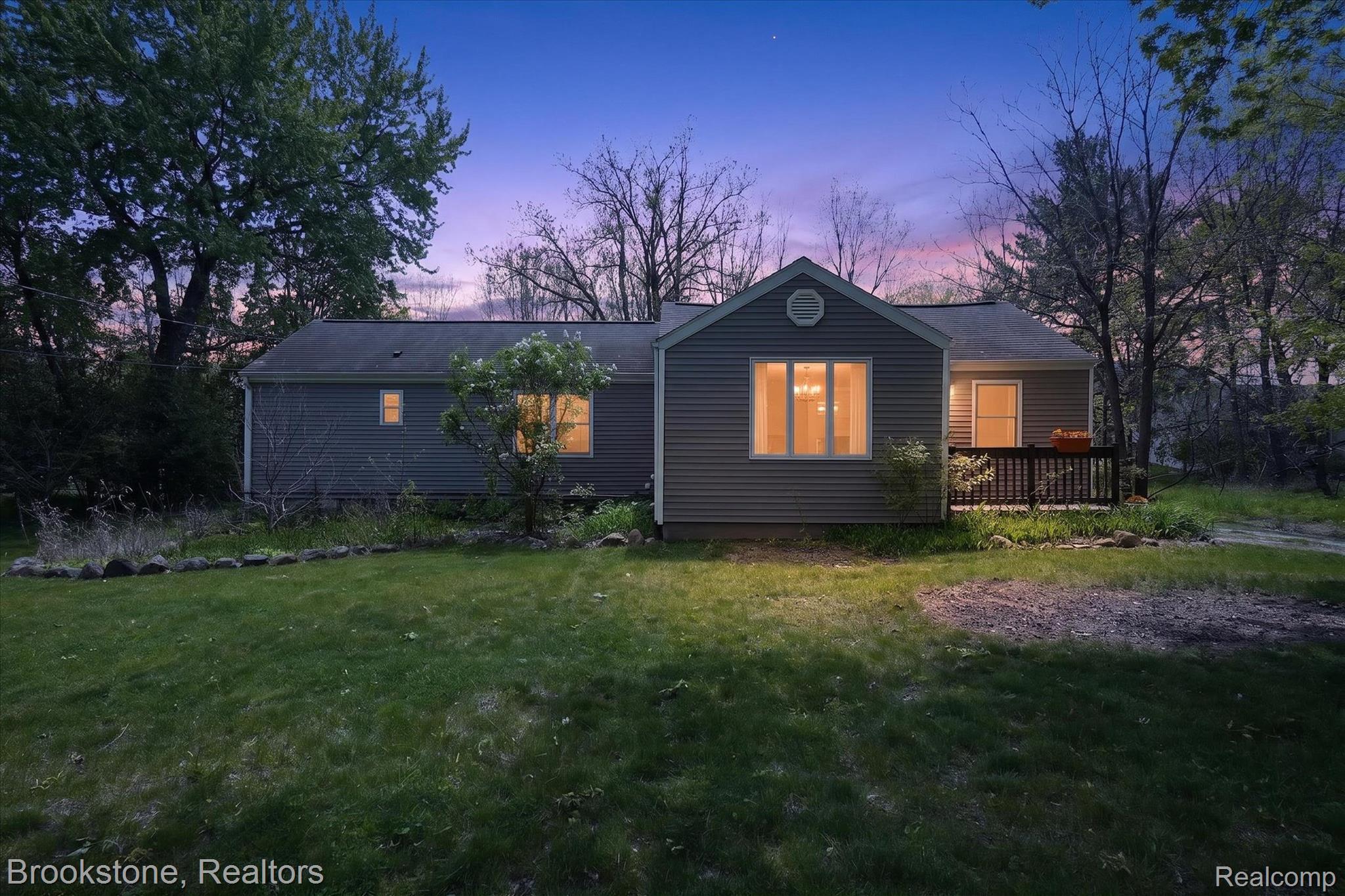 1331, Wolf, East Lansing, Michigan, 48823