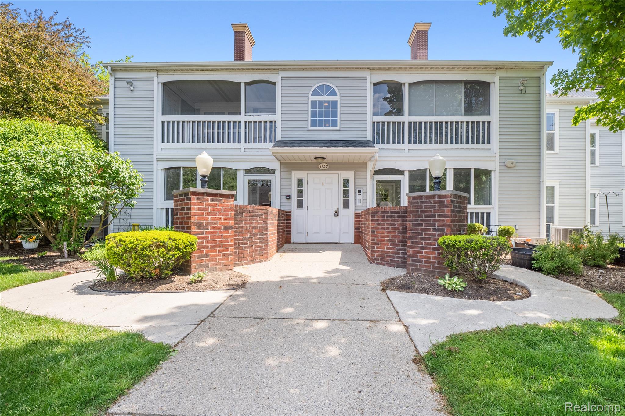 1139, Curzon, #203, Howell, Michigan, 48843