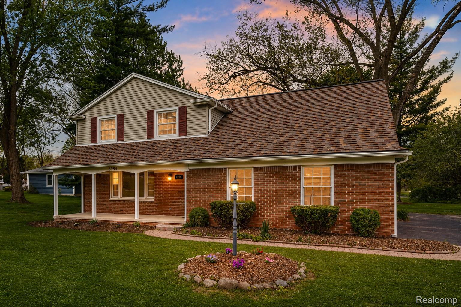 6295, Vernmoor, Troy, Michigan, 48098