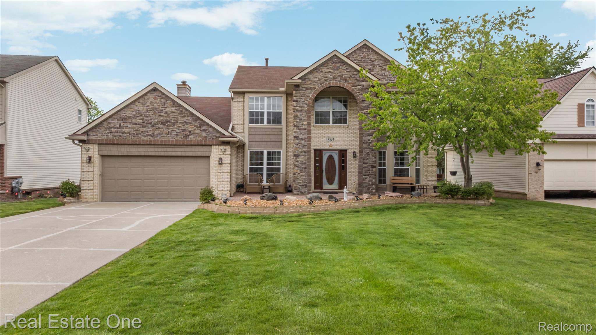865, Drakeshire, Commerce Twp, Michigan, 48390