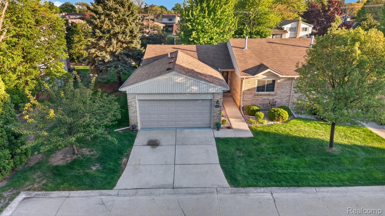 15570, Mary, Clinton Township, Michigan, 48038