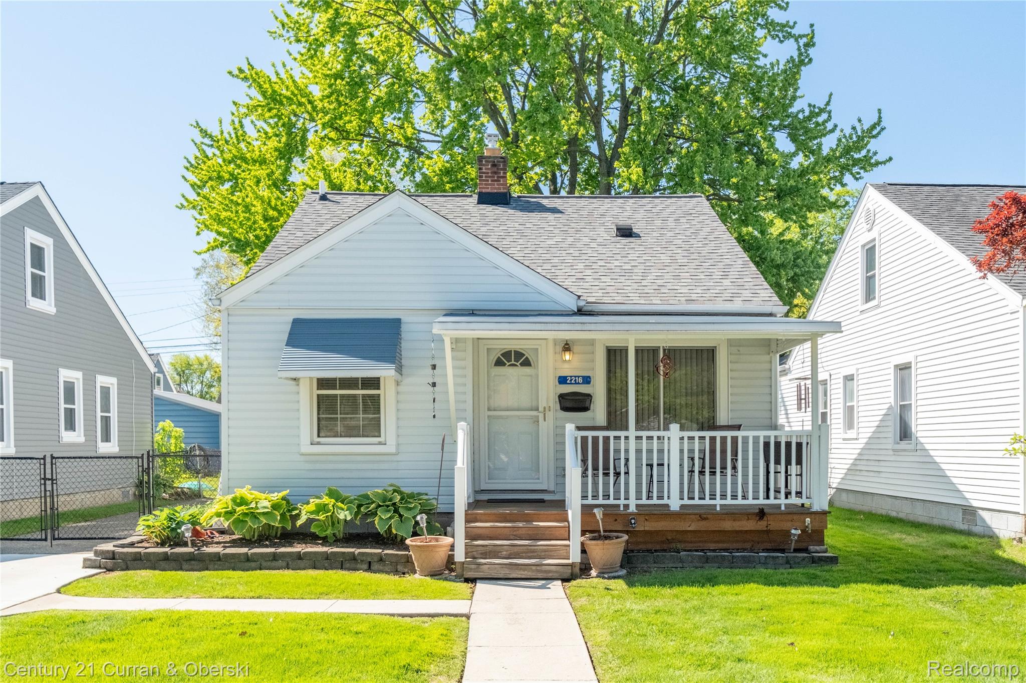 2216, Mapledale, Ferndale, Michigan, 48220