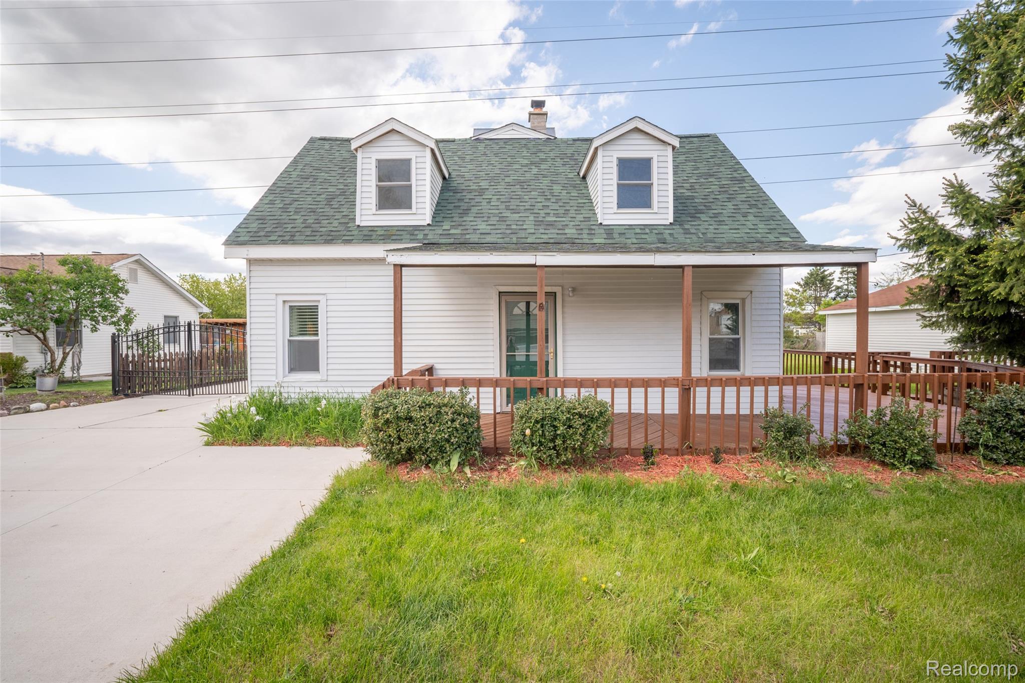 420, Wellsboro, Walled Lake, Michigan, 48390