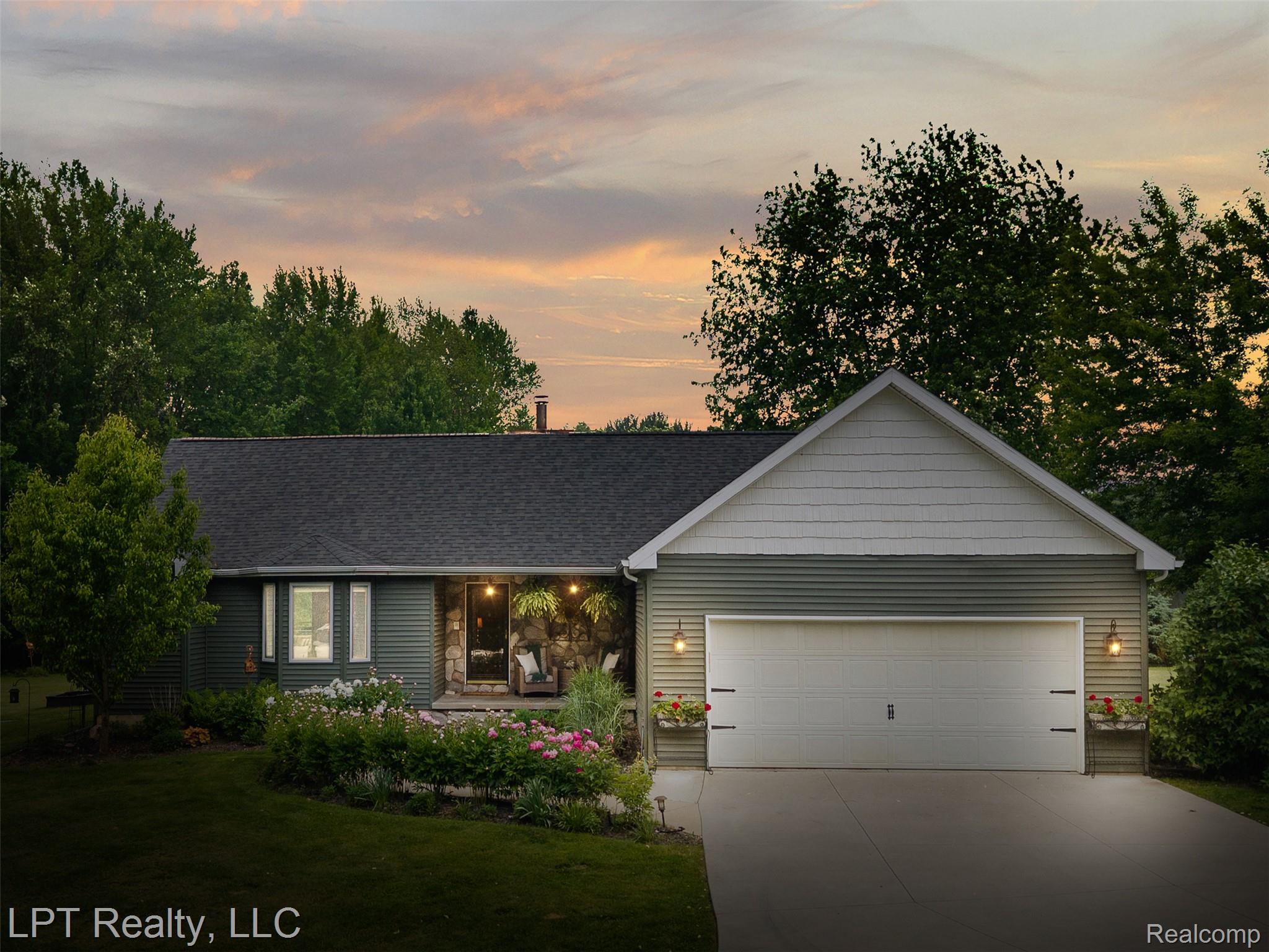 2588, Jones, Howell, Michigan, 48855