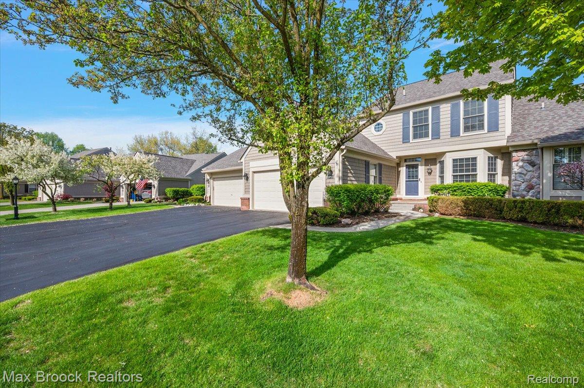 911, Tartan, Bloomfield Hills, Michigan, 48304