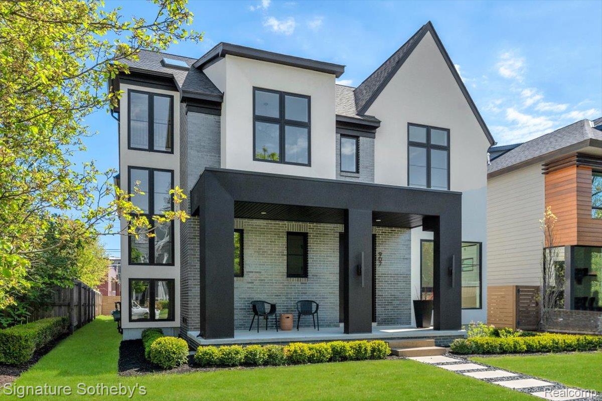 907, ANN, Birmingham, Michigan, 48009