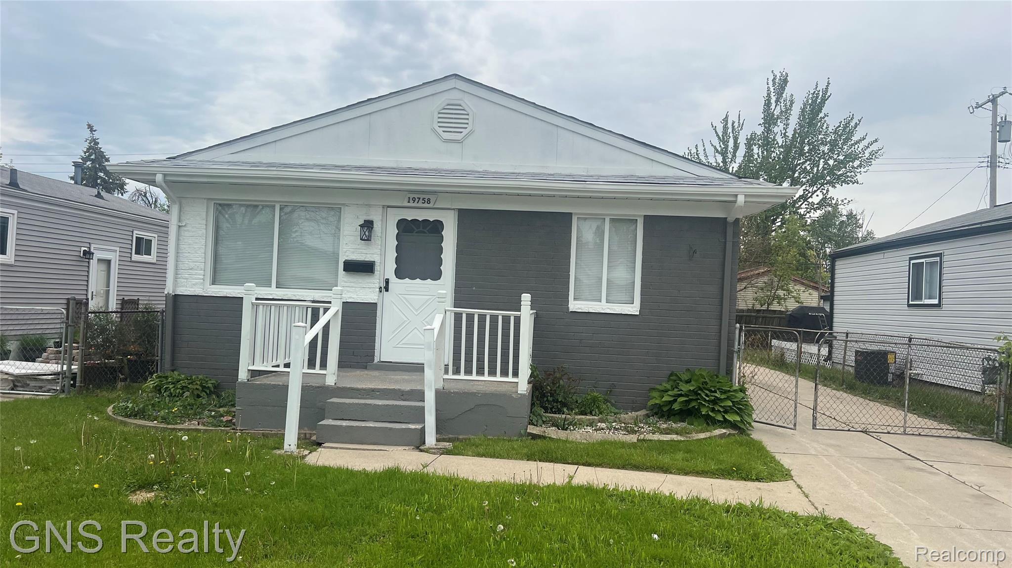 19758, Vermander, Clinton Township, Michigan, 48035