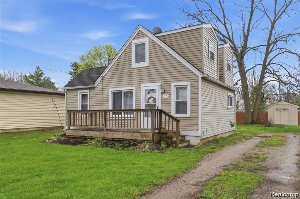 2164, Savoy, Burton, Michigan, 48529