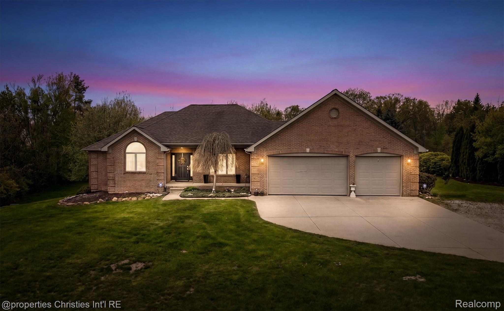 23071, Napier, Northville, Michigan, 48167