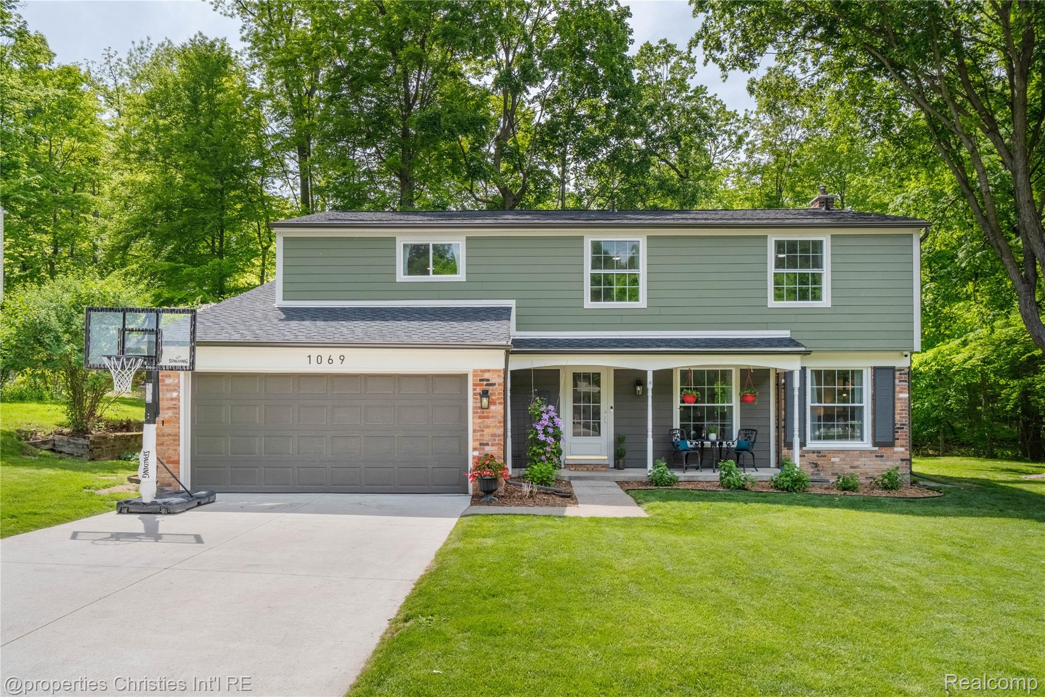 1069, Grace, Northville, Michigan, 48167