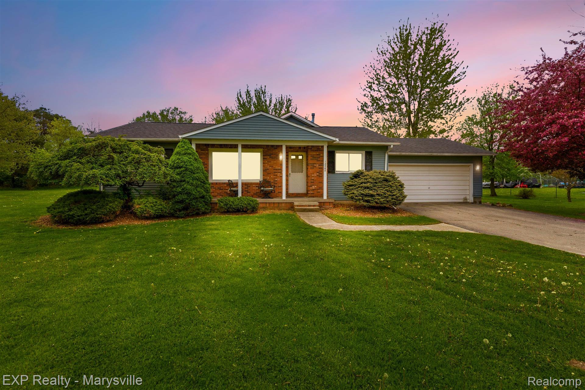 12265, Hough, Memphis, Michigan, 48041