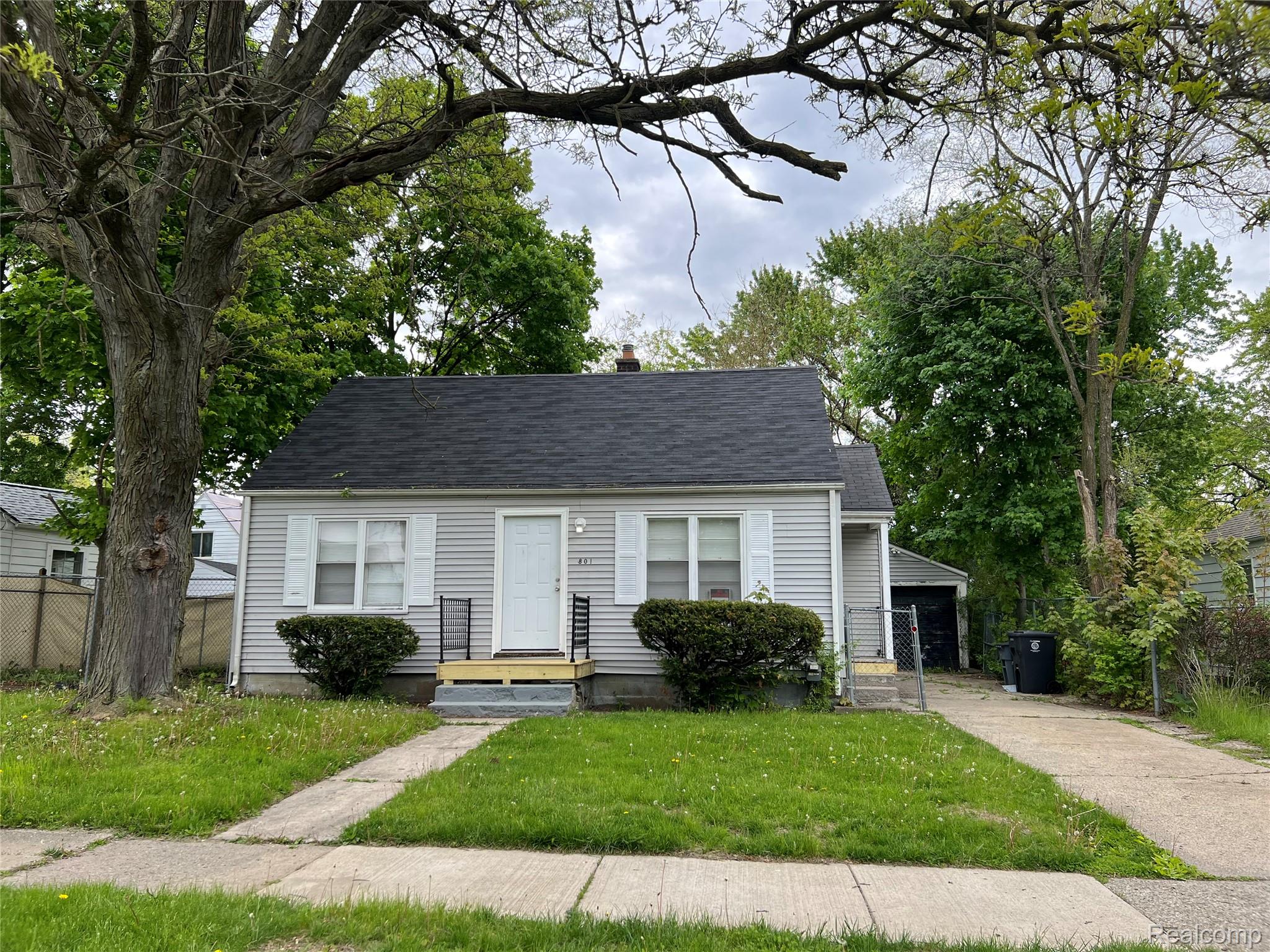 801, Hubbard, Flint, Michigan, 48503