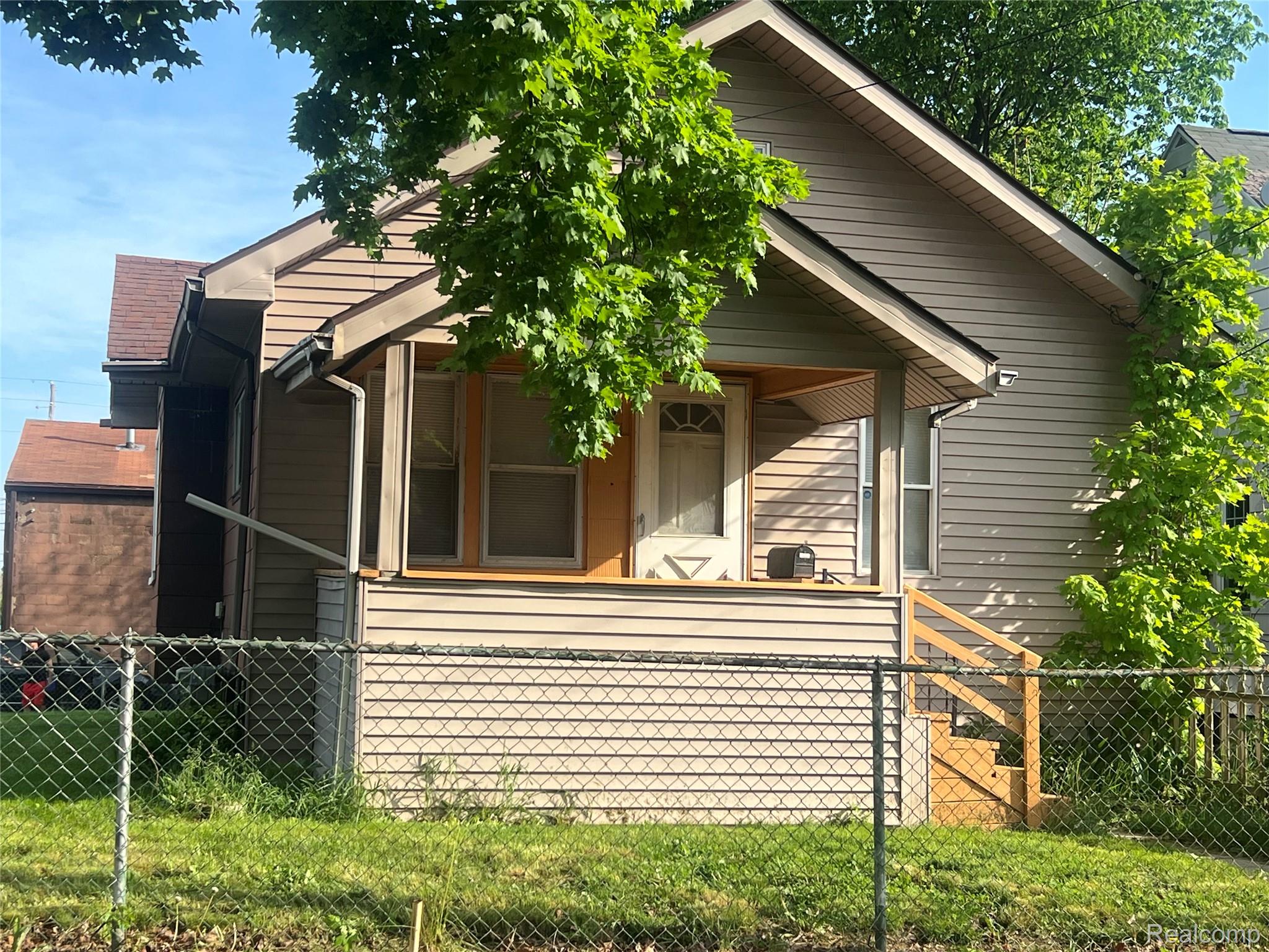 2554, Swayze, Flint, Michigan, 48503