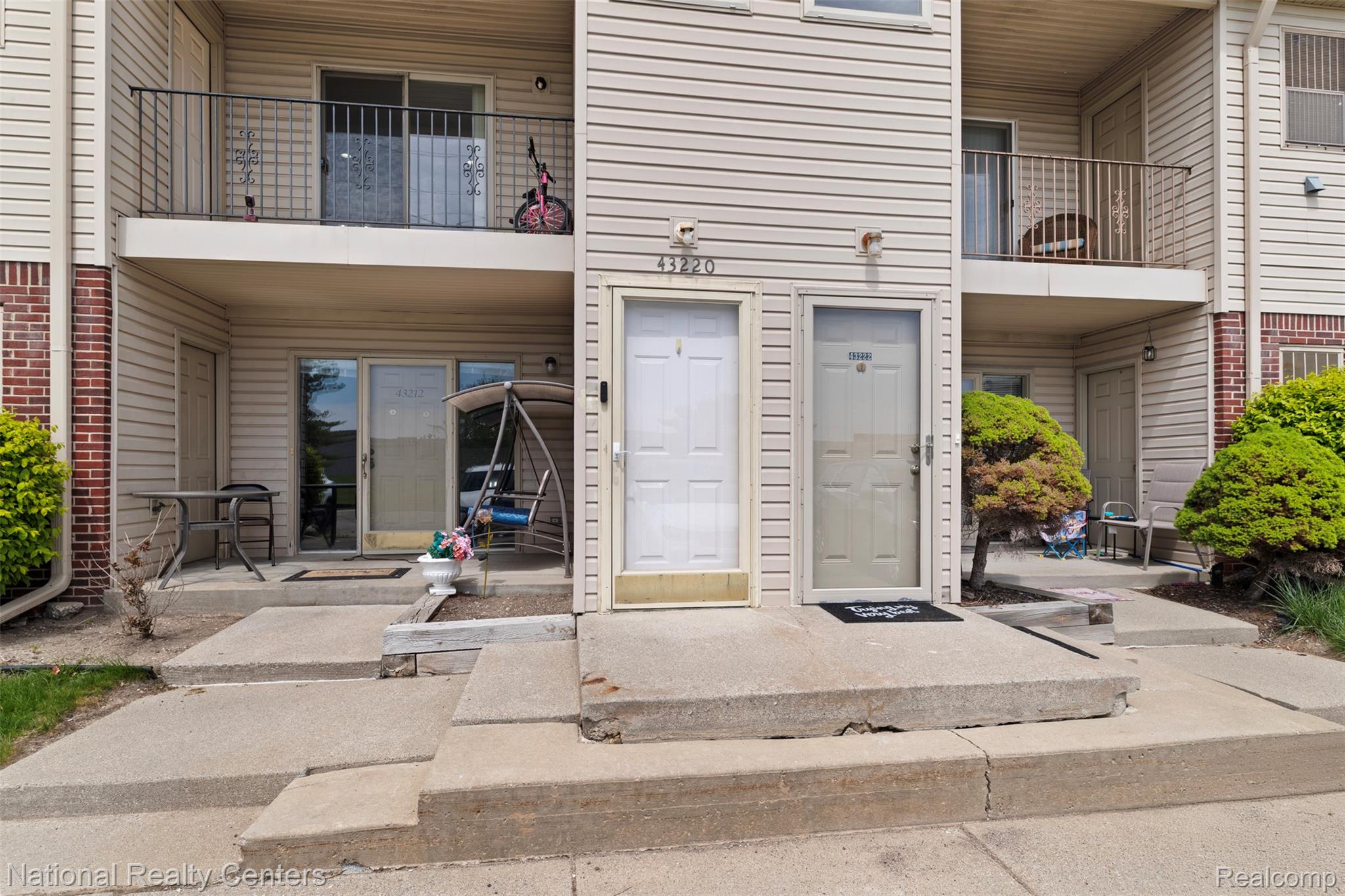 43220, Fountain, Sterling Heights, Michigan, 48313