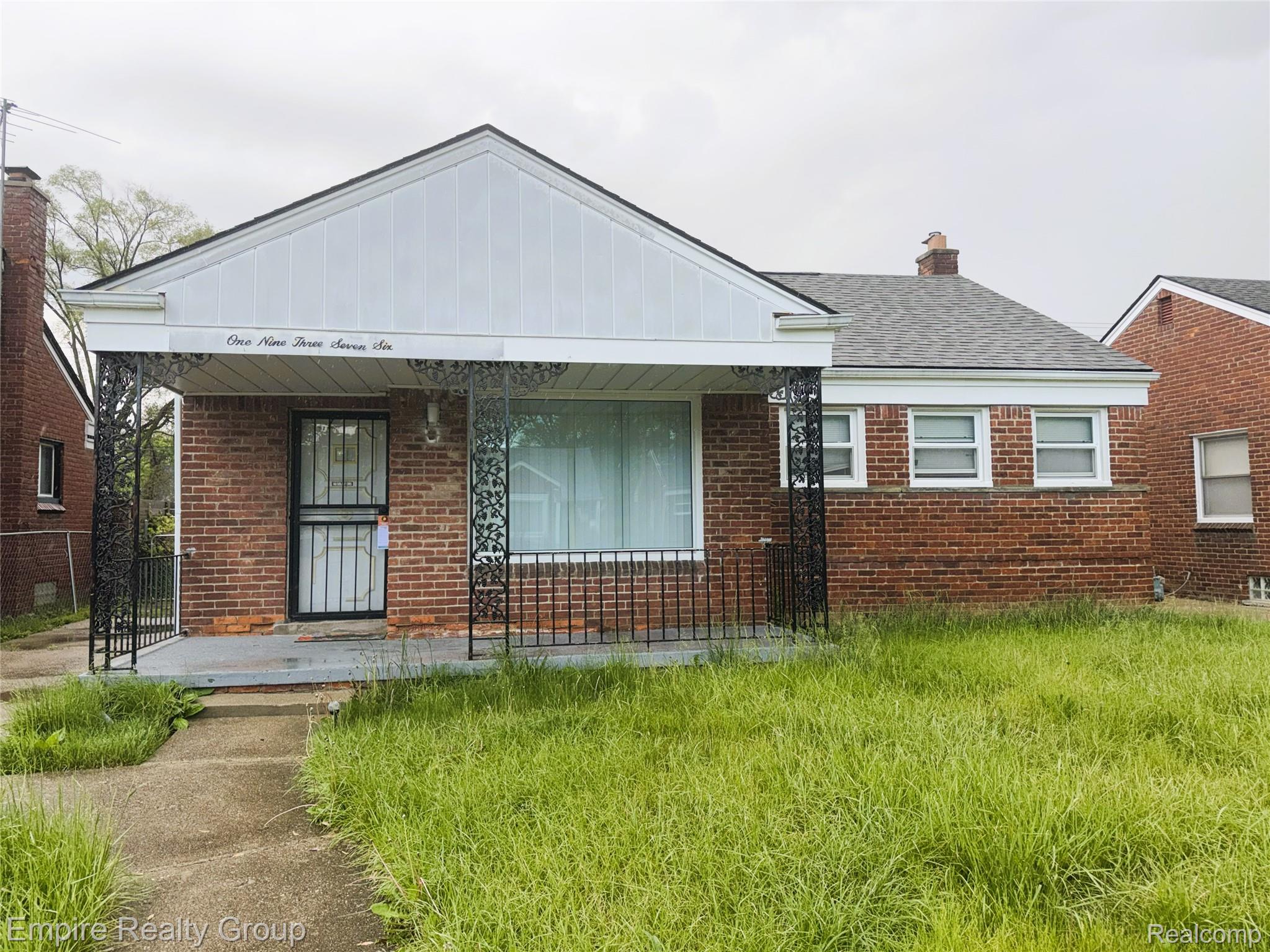 19376, Dale, Detroit, Michigan, 48219