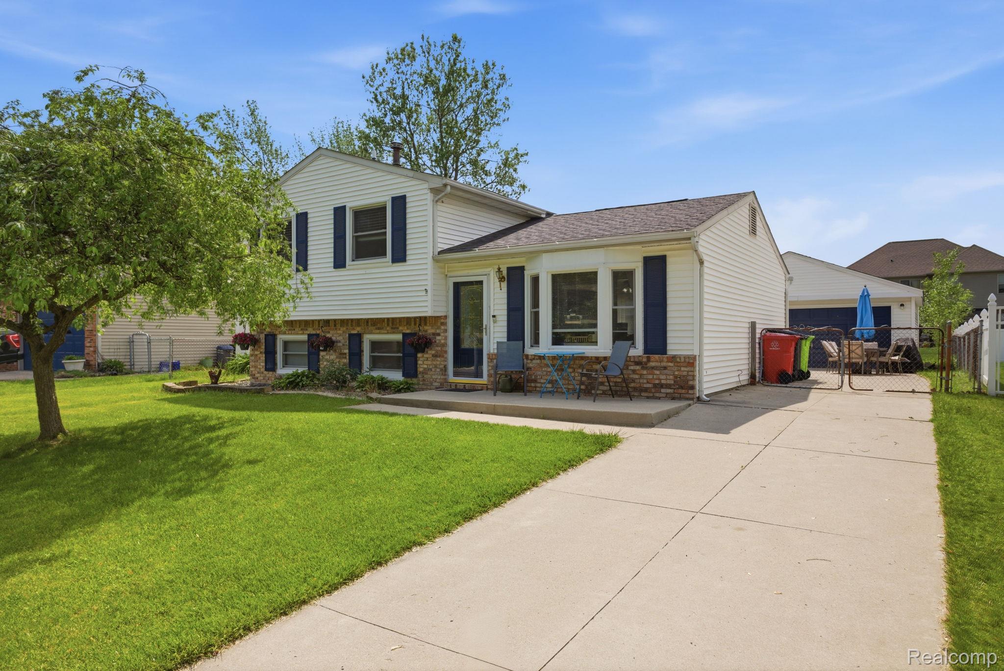 30232, Torry, Flat Rock, Michigan, 48134