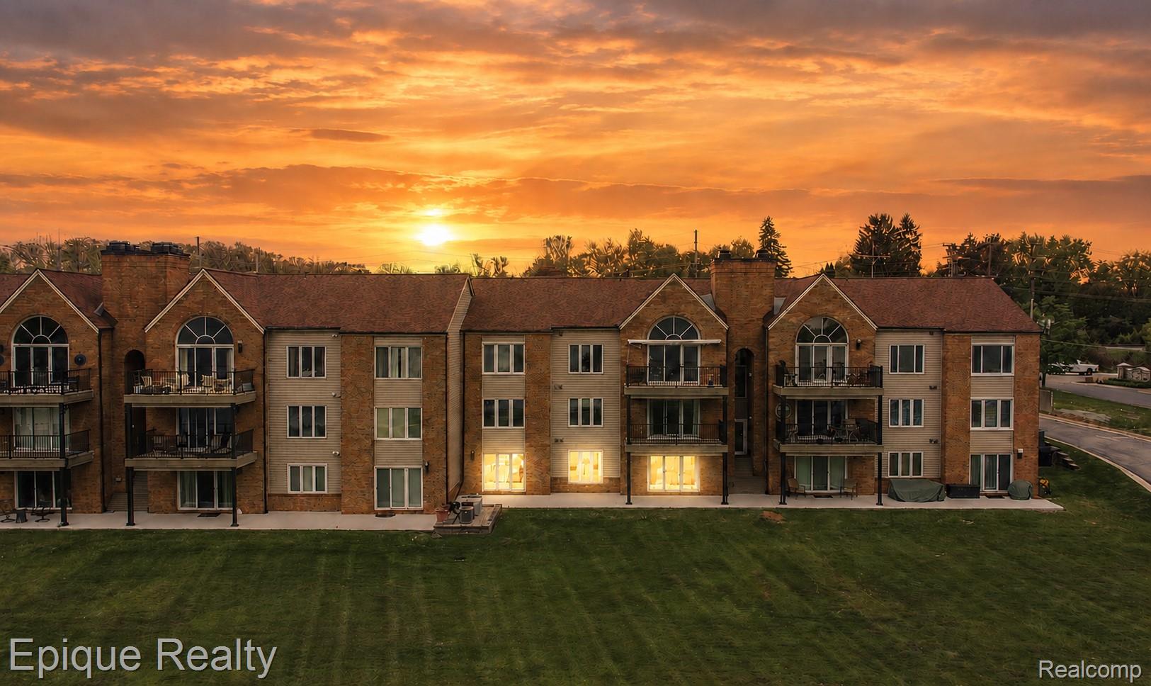 3434, Adams Shore, Waterford, Michigan, 48329
