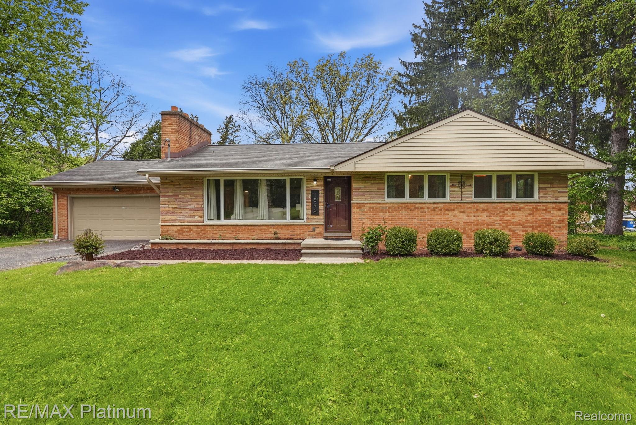 1546, Milford, Milford, Michigan, 48381