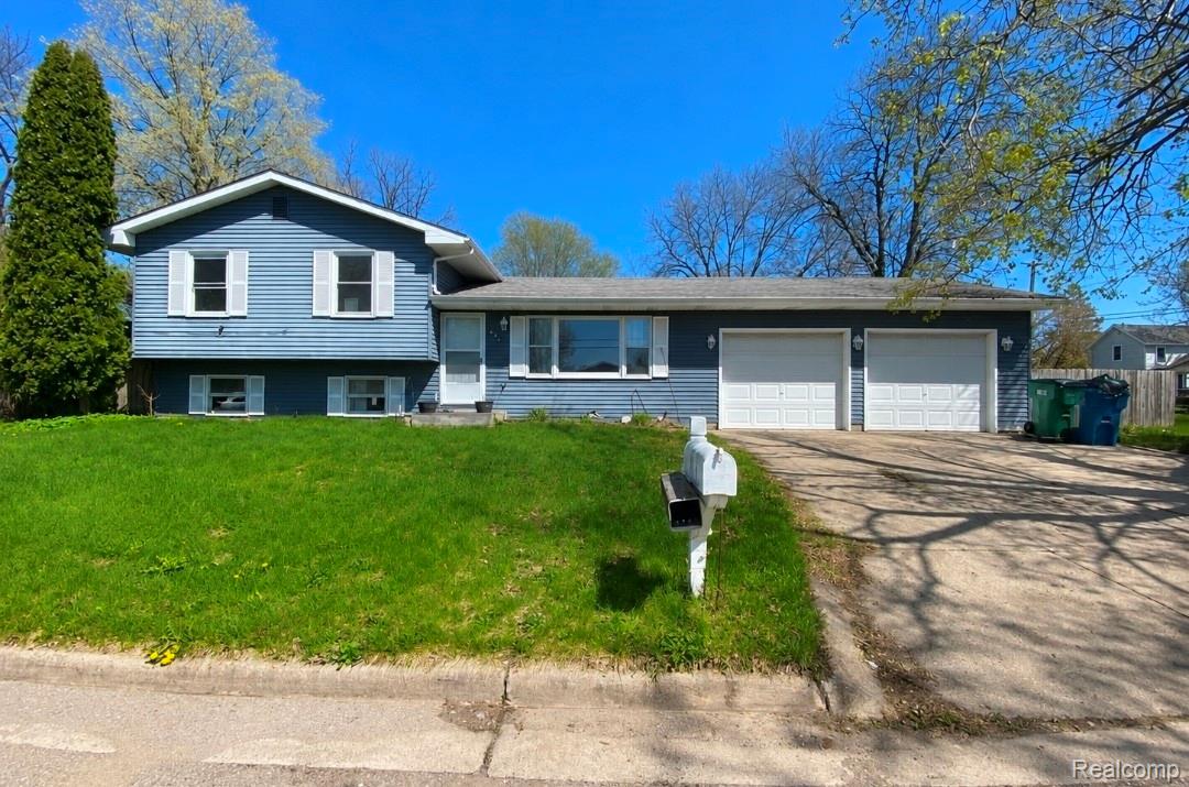 405, East, Eaton Rapids, Michigan, 48827