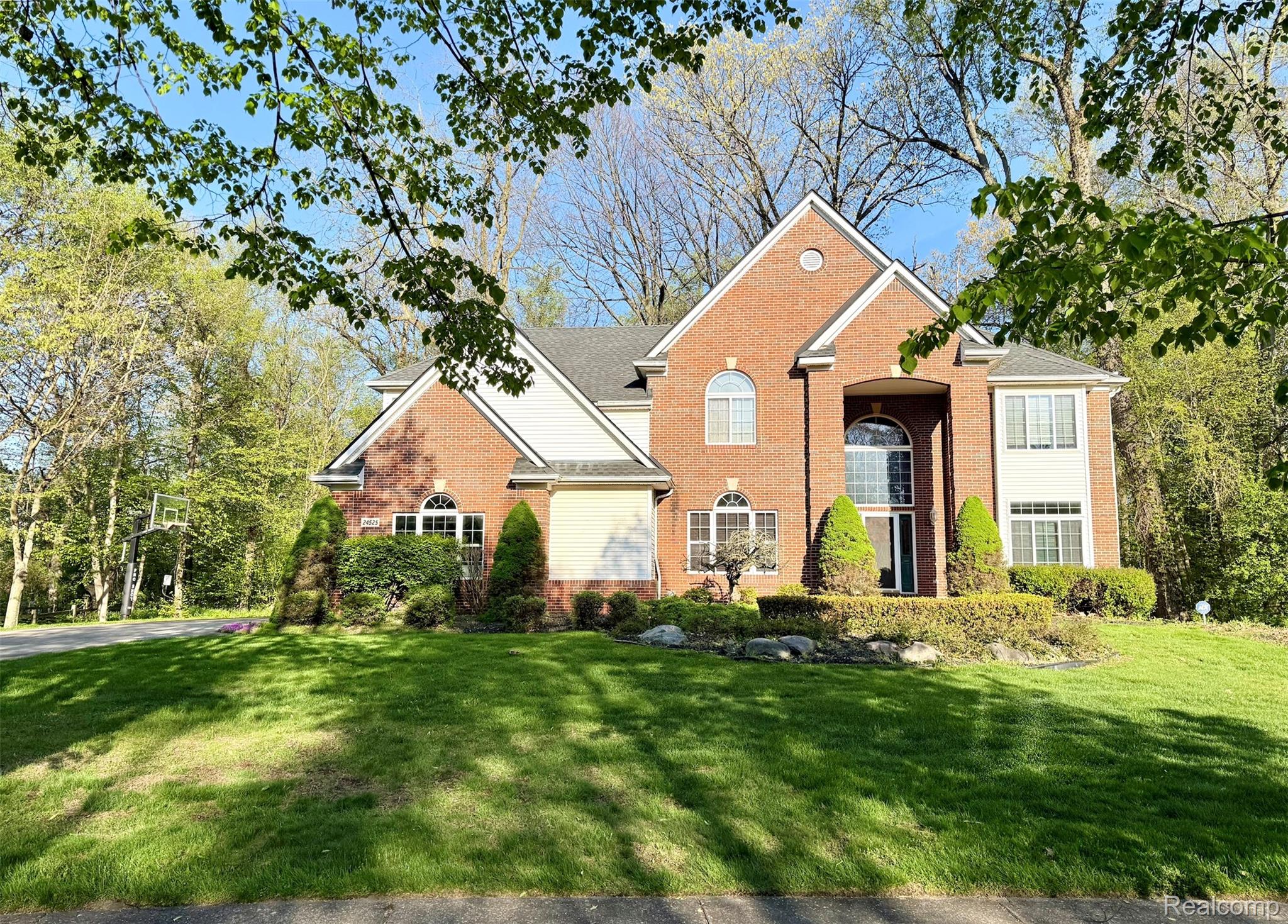 24525, Sandpiper, Novi, Michigan, 48374