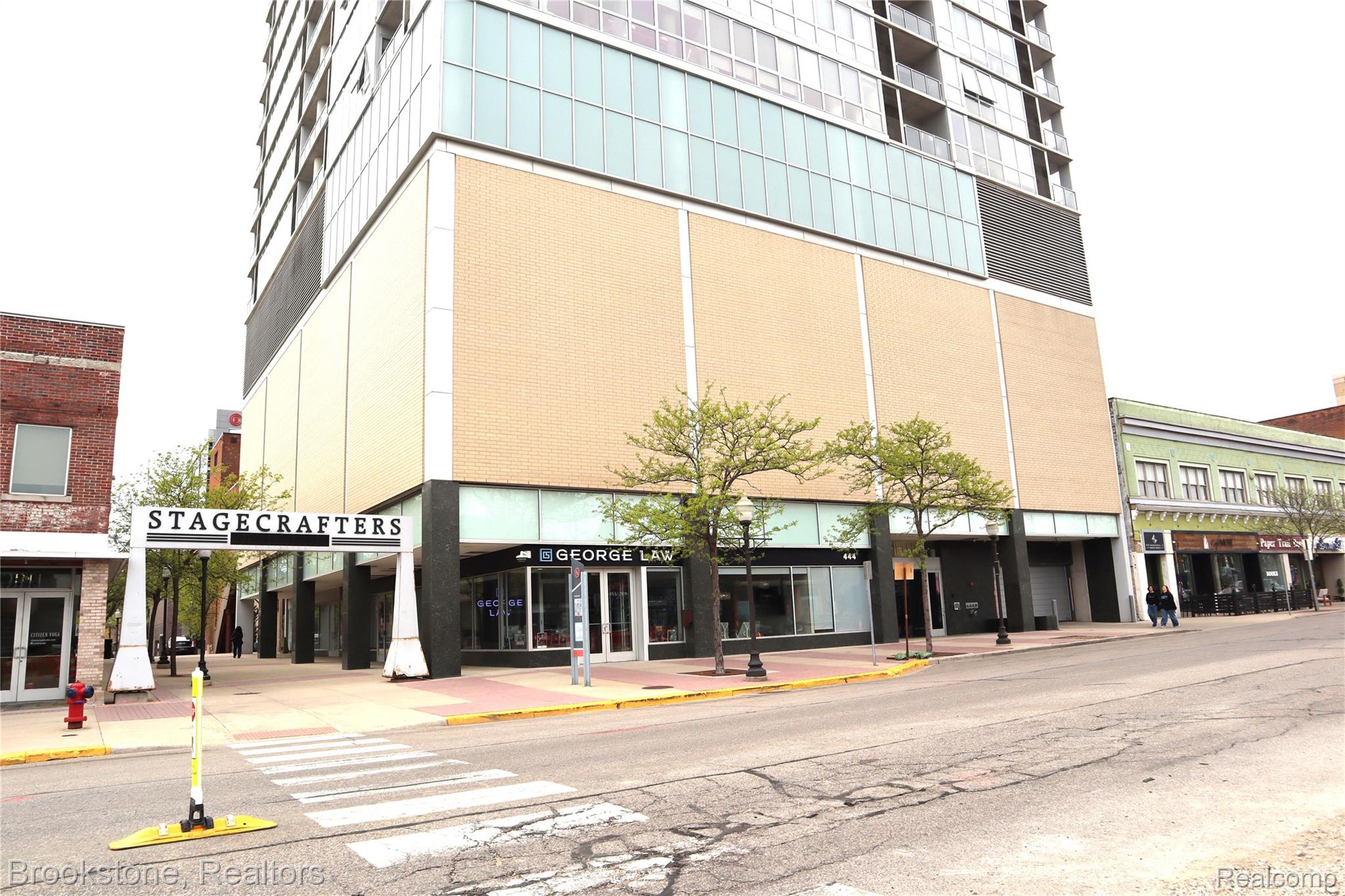 432, Washington, #1304, Royal Oak, Michigan, 48067